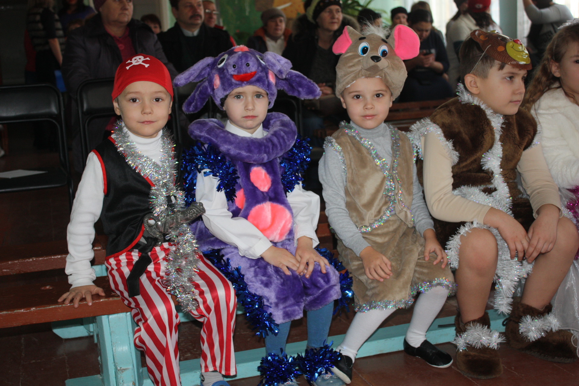 новогодний утренник в александровской школе - изображение 2