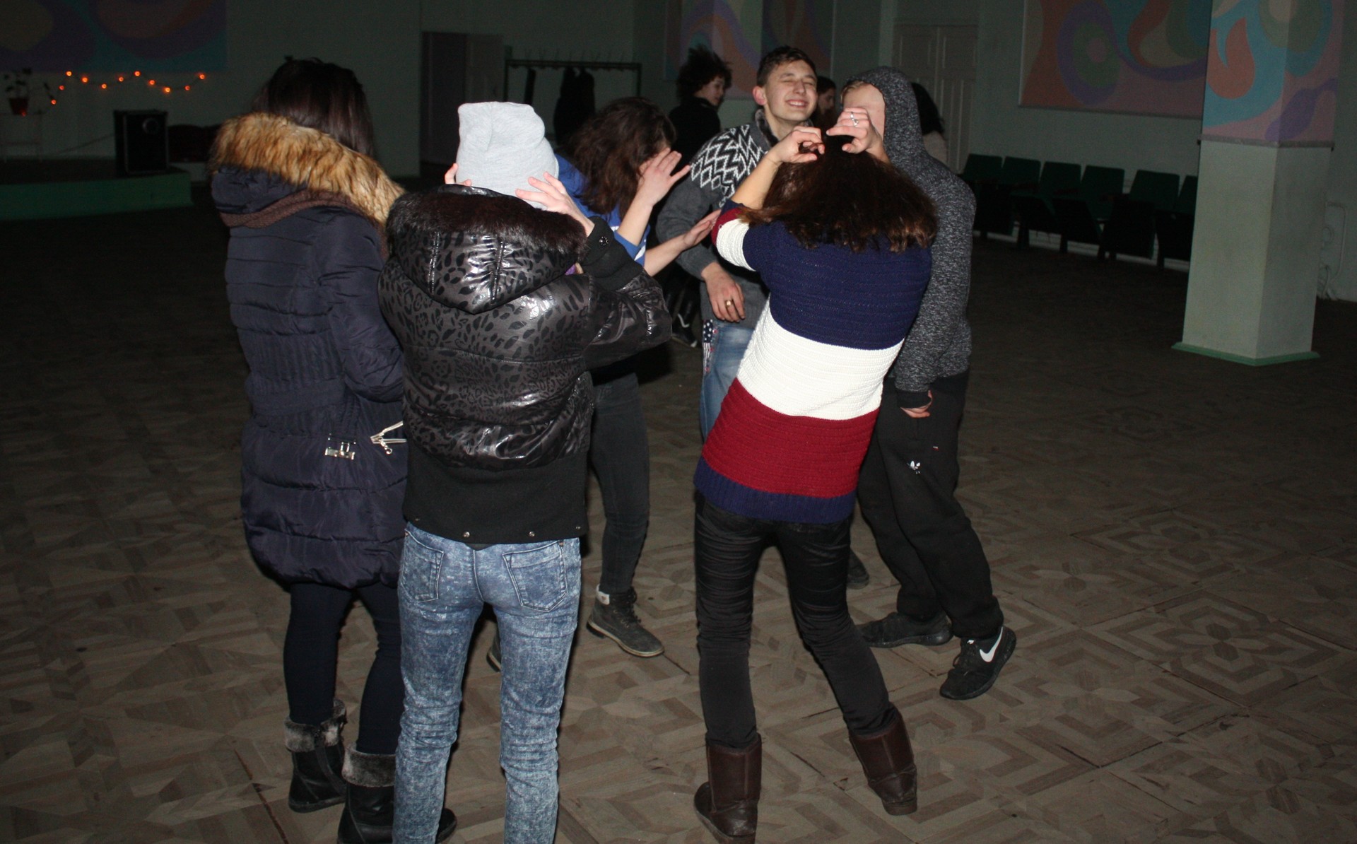 молодежный совет покрова провел бесплатную дискотеку - изображение 1