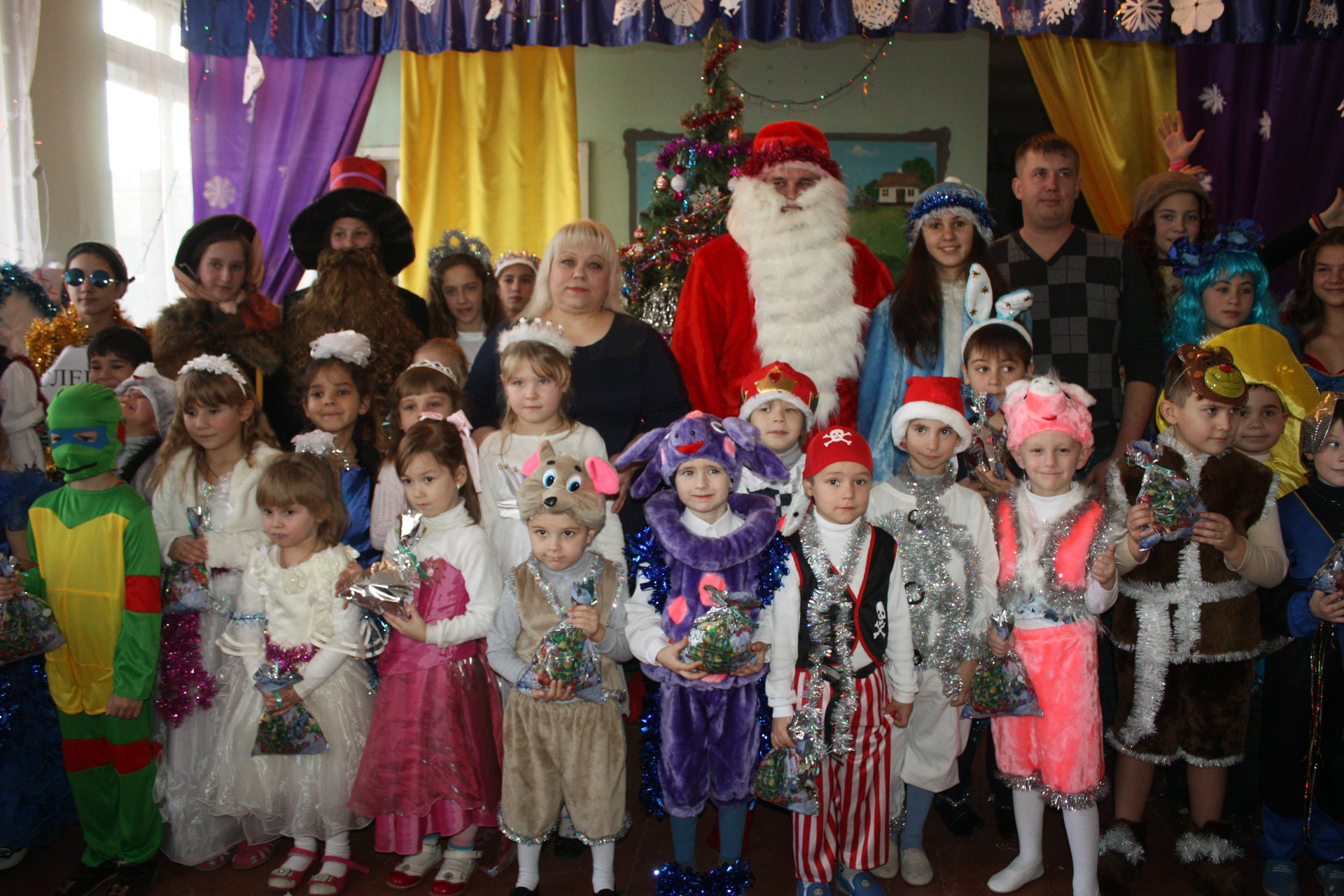 новогодний утренник в александровской школе - изображение 8