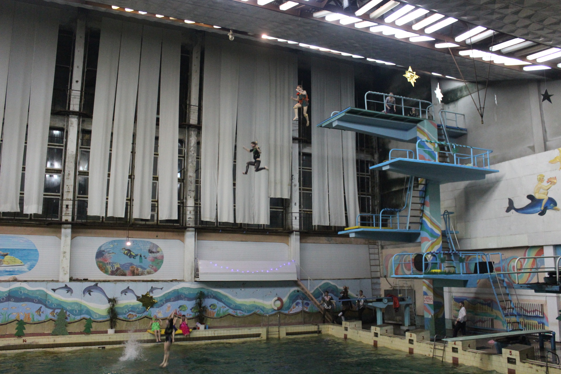 в бассейне «дельфин» прошла традиционная елка на воде - изображение 3