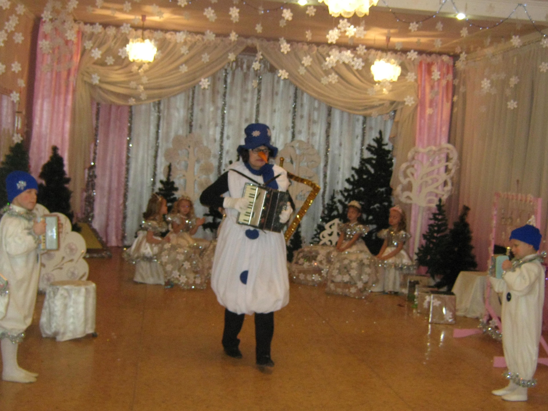 в детском саду «малятко» -  мюзикл «зимняя сказка»… - изображение 2