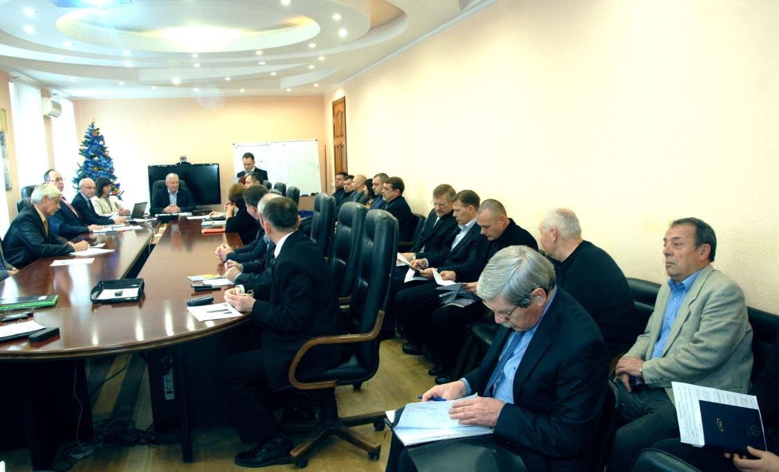 сергей шуваев: «в 2017 году нам предстоит решить много задач, что требует слаженной работы всего коллектива комбината» - изображение 4 сергей шуваев: «в 2017 году нам предстоит решить много задач, что требует слаженной работы всего коллектива комбината» - изображение 4