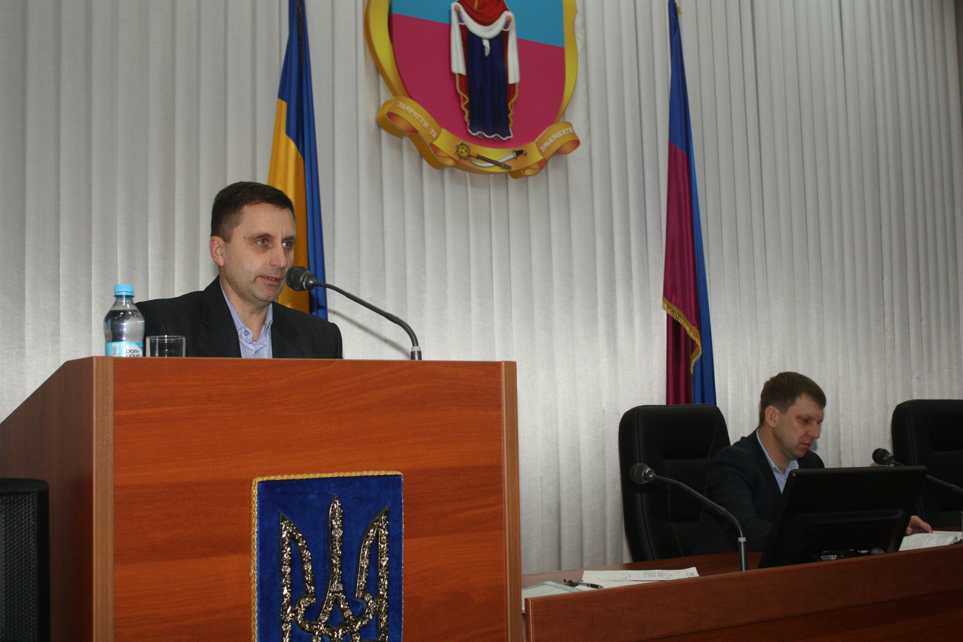 материальная помощь на отопление и последствия переименования города: прошло очередное заседание горсовета ( видео) - изображение 2 материальная помощь на отопление и последствия переименования города: прошло очередное заседание горсовета ( видео) - изображение 2