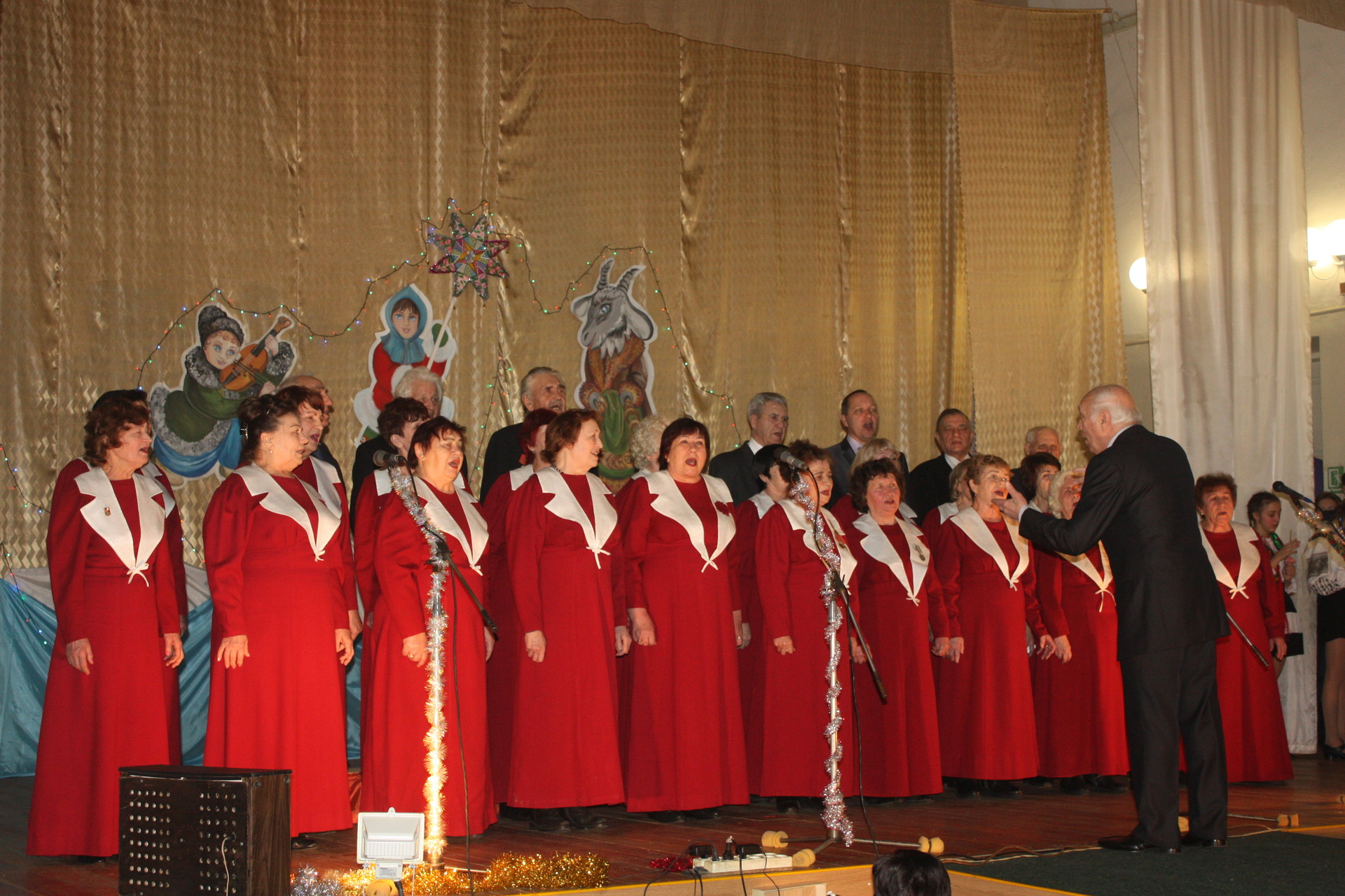 «щедрый вечер, добрый вечер!» – праздничный концерт в доме творчества ( видео) - изображение 1