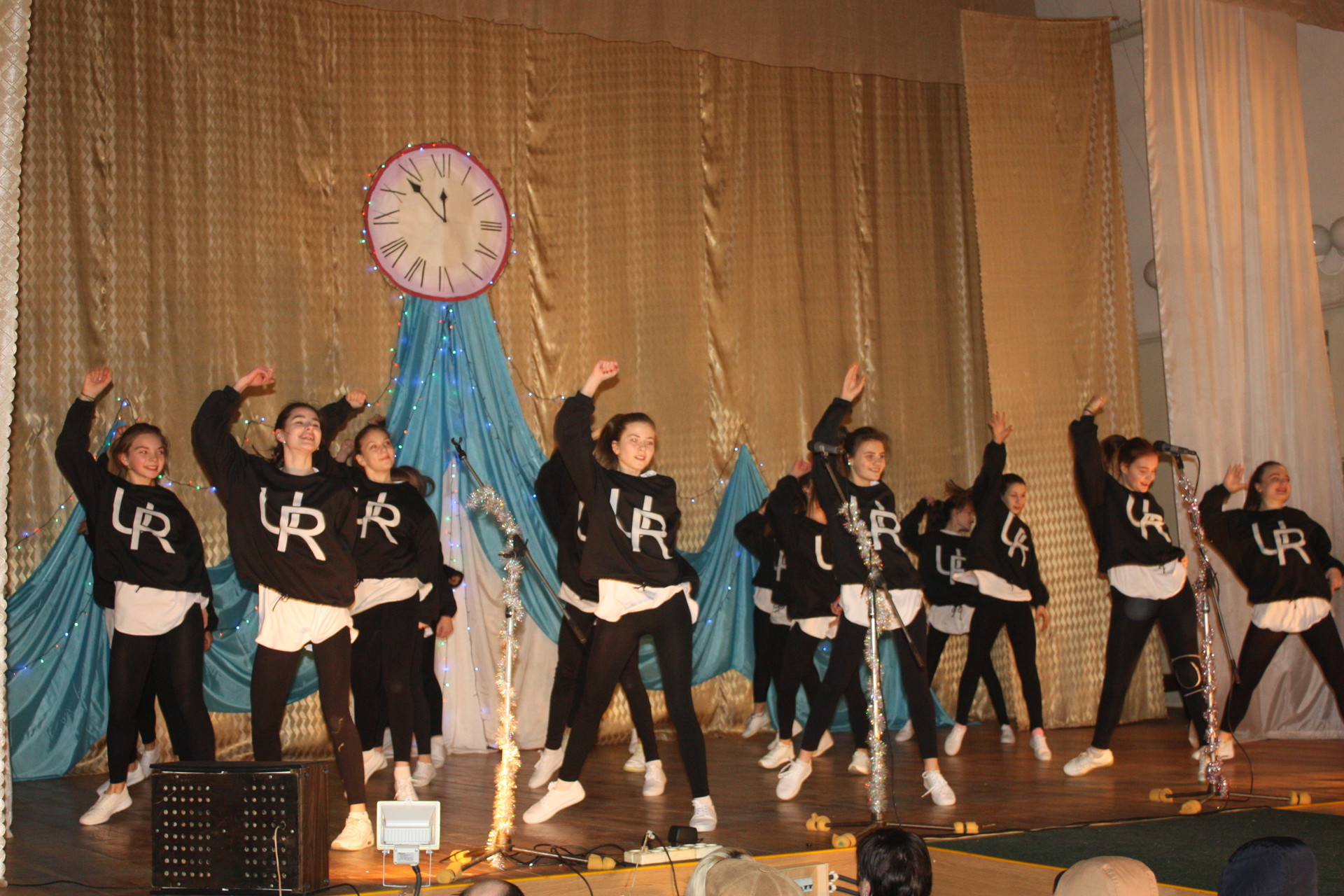 новогодний концерт юных талантов города ( видео) - изображение 2