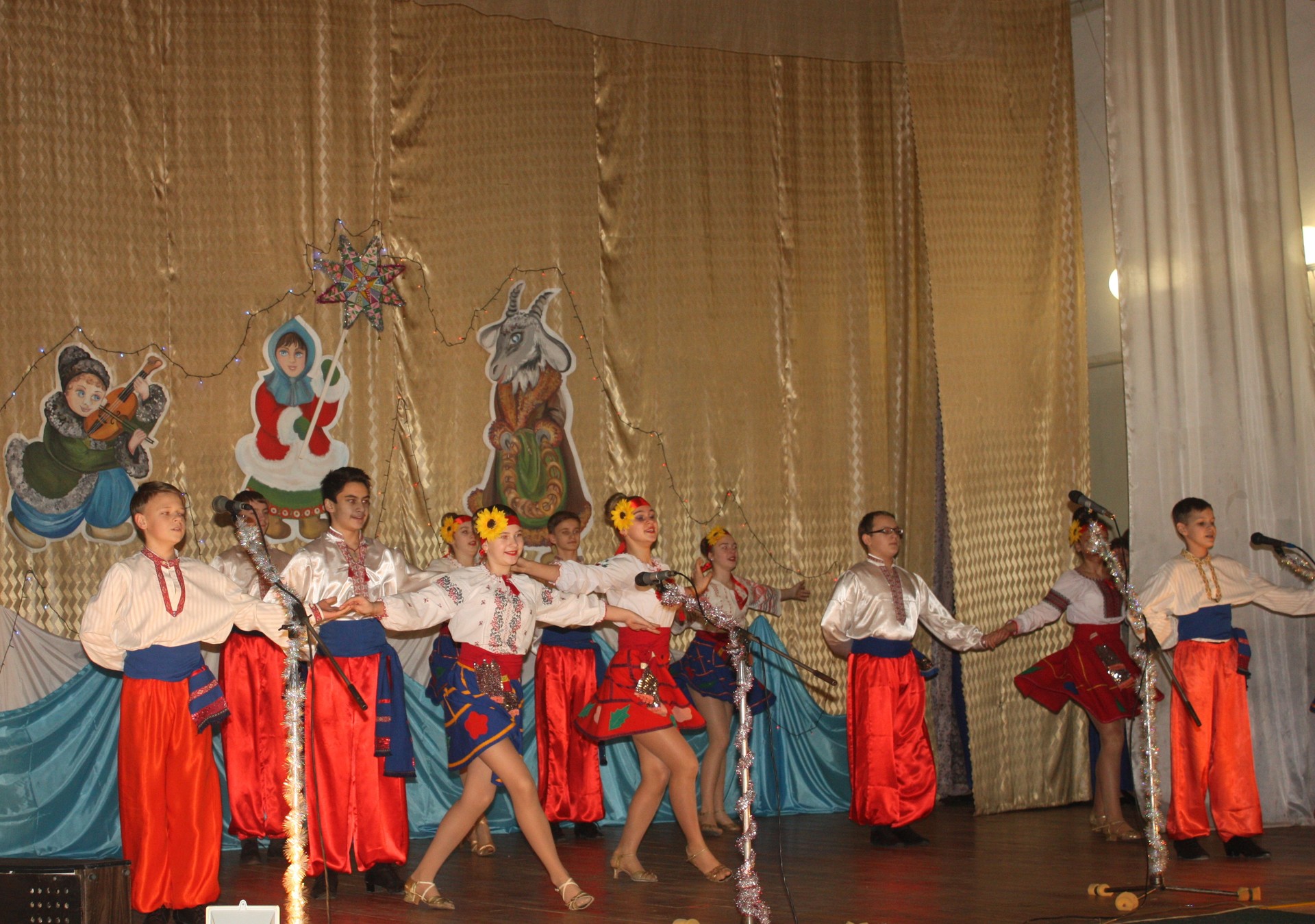 «щедрый вечер, добрый вечер!» – праздничный концерт в доме творчества ( видео) - изображение 3