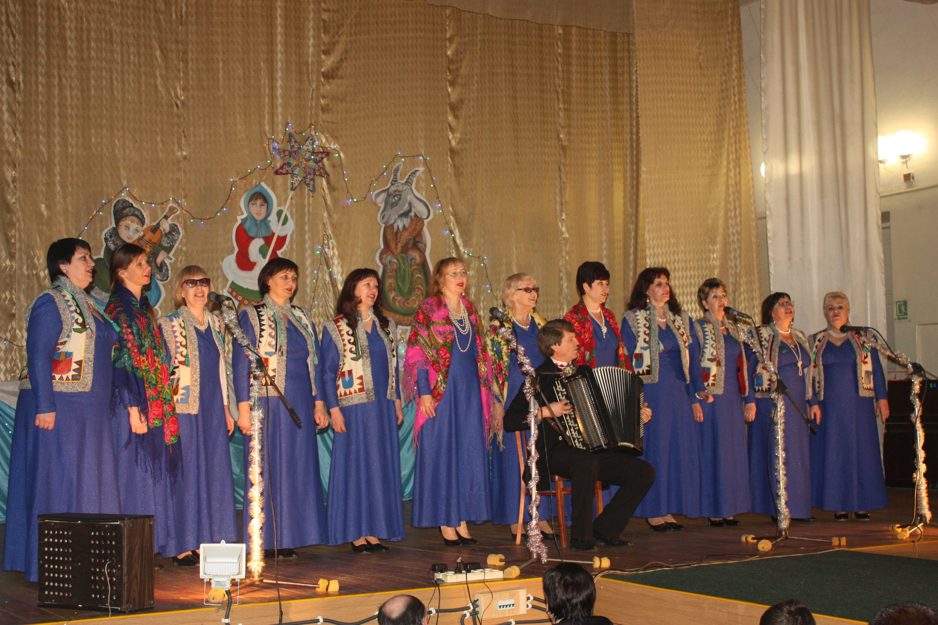 «щедрый вечер, добрый вечер!» – праздничный концерт в доме творчества ( видео) - изображение 4