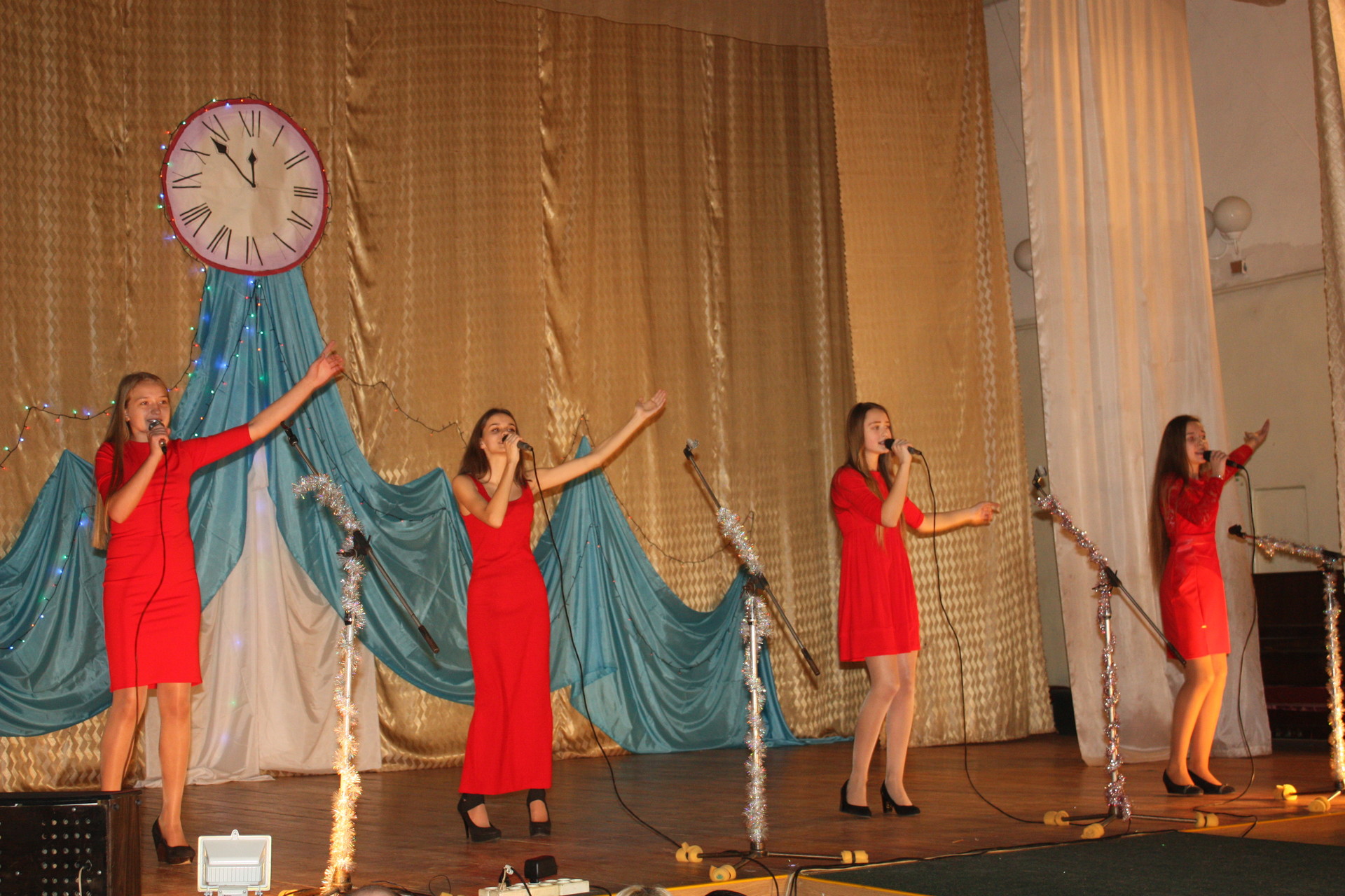 новогодний концерт юных талантов города ( видео) - изображение 3