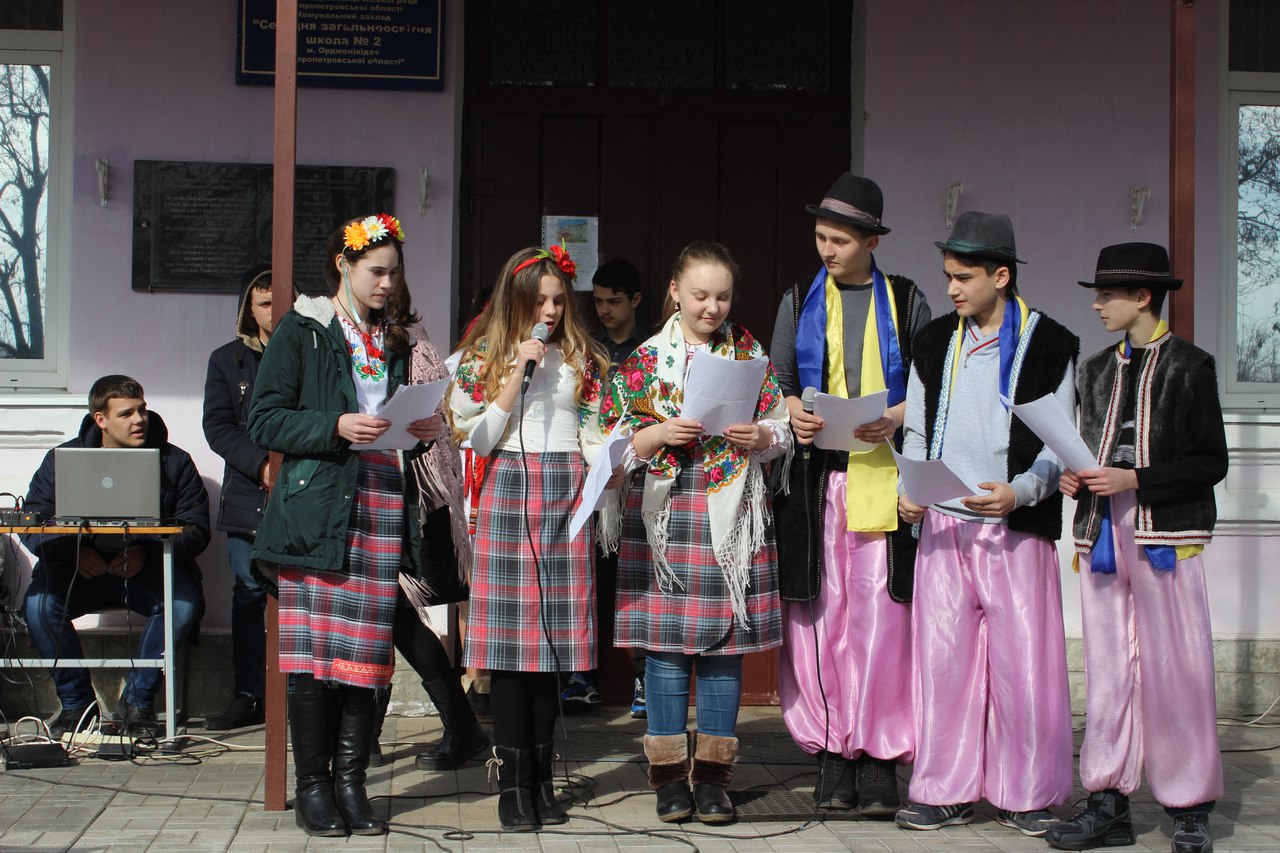масленицу во второй школе отметили праздничной ярмаркой ( видео) - изображение 3
