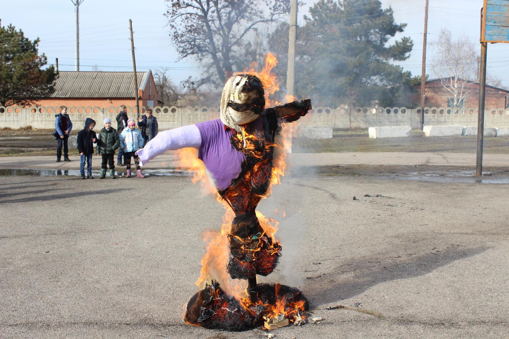 масленицу во второй школе отметили праздничной ярмаркой ( видео) - изображение 4