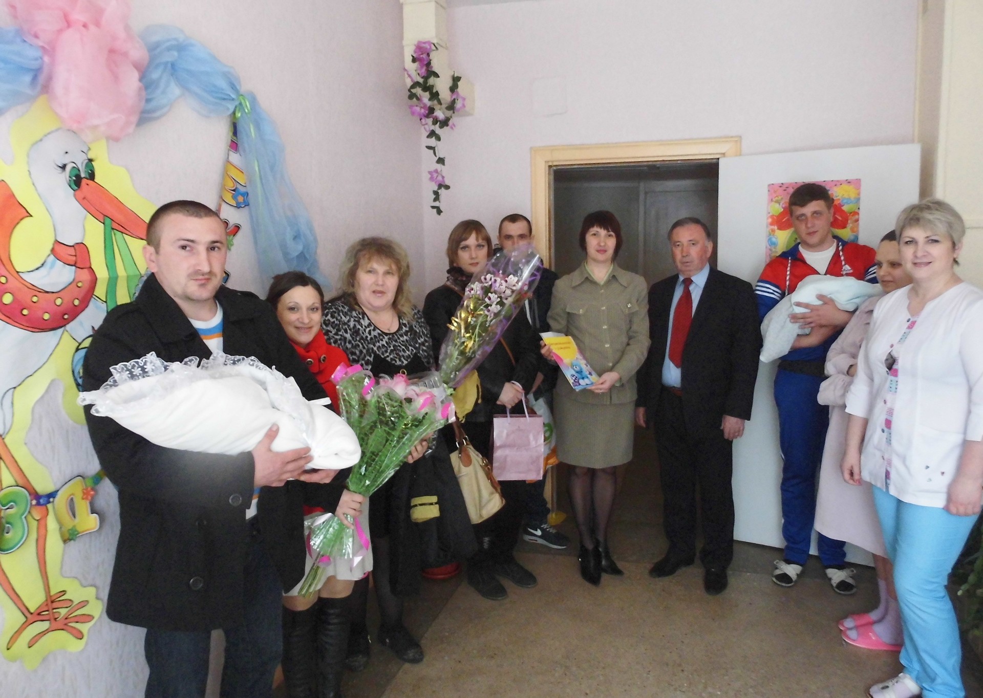 свідоцтво про народження у пологовому будинку та прописка немовлят у міському відділі драцс: як спростити батькам паперові турботи - изображение 2 свідоцтво про народження у пологовому будинку та прописка немовлят у міському відділі драцс: як спростити батькам паперові турботи - изображение 2