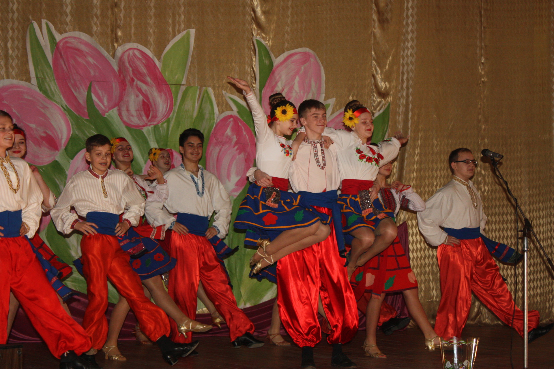 юные танцоры «феерии» поздравили мам с 8 марта ( видео) - изображение 4