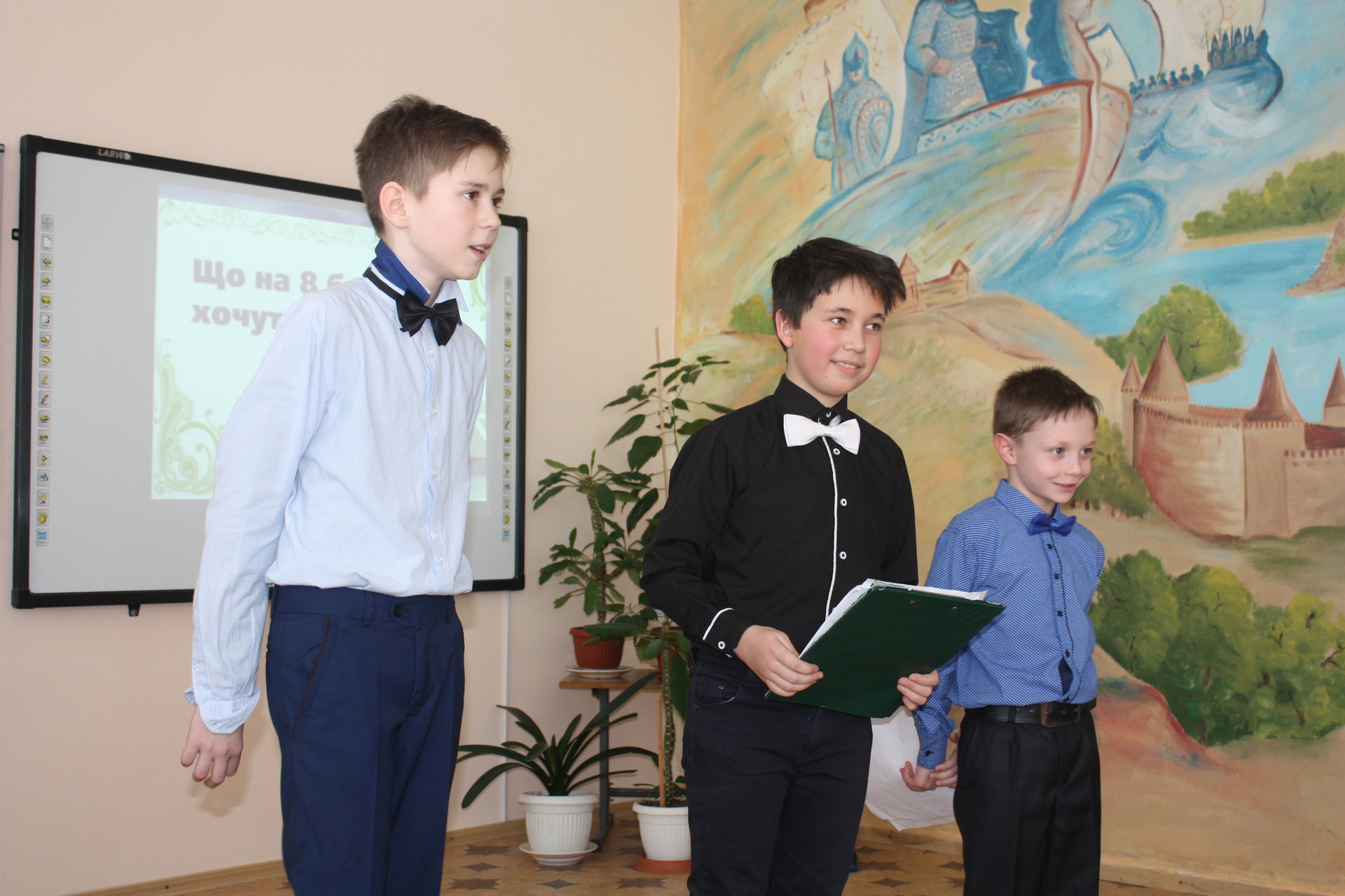 ученики шестой школы поздравили педагогов с праздником ( видео) - изображение 3 ученики шестой школы поздравили педагогов с праздником ( видео) - изображение 3