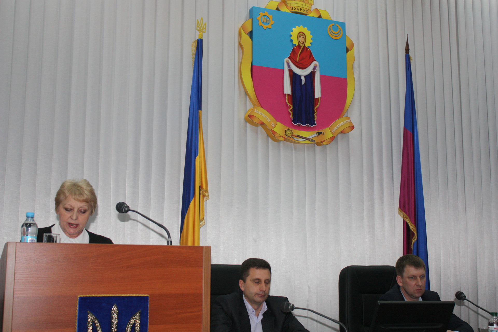 новый депутат и отчет по бюджету: прошла очередная сессия городского совета ( видео) - изображение 2 новый депутат и отчет по бюджету: прошла очередная сессия городского совета ( видео) - изображение 2