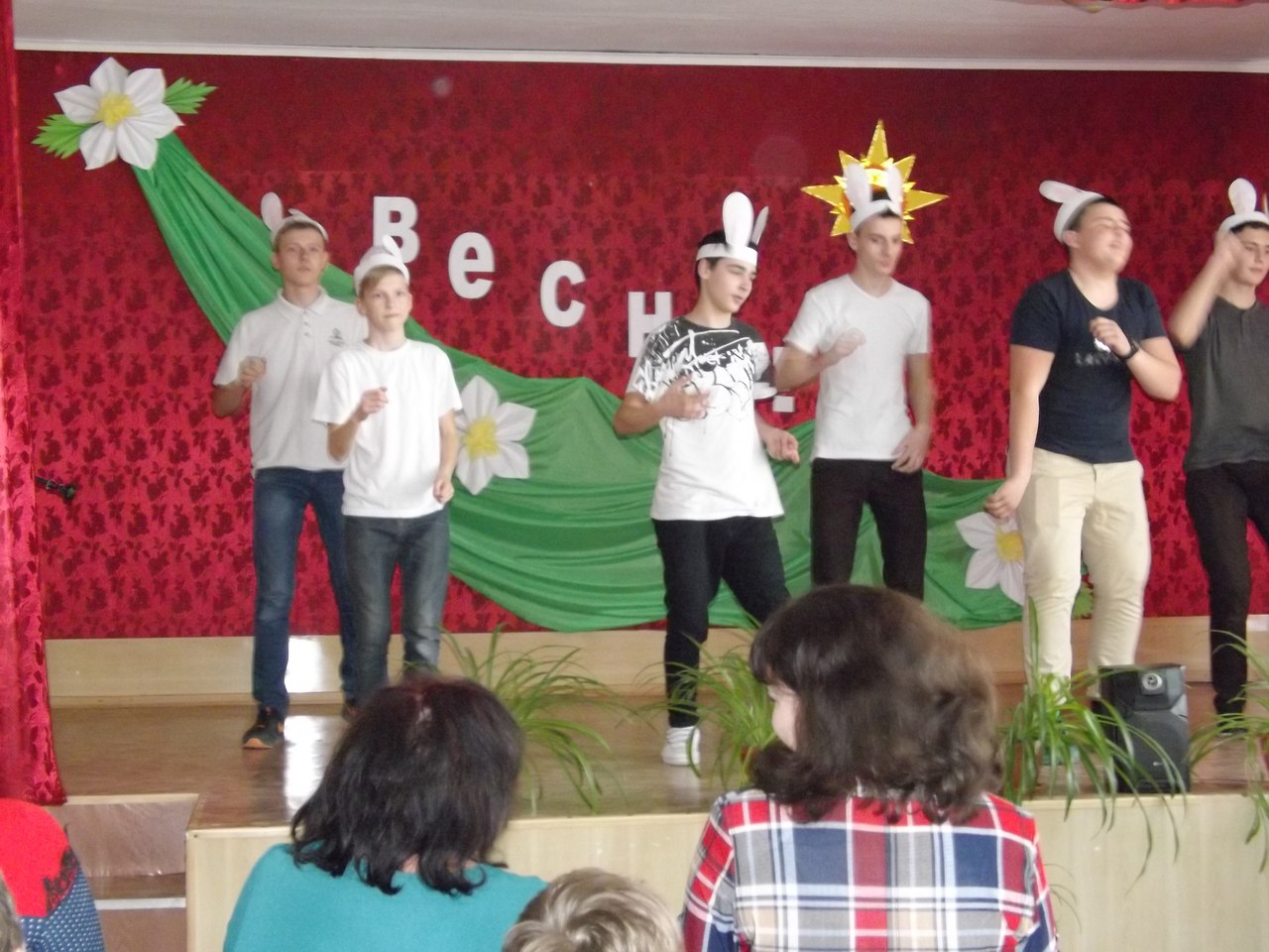 ученики cзш № 4 подготовили поздравления к 8-марта! - изображение 1