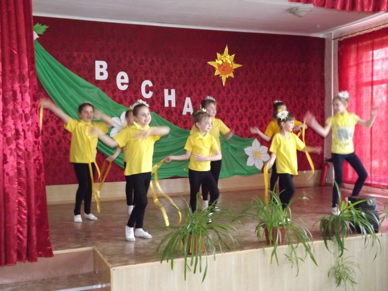 ученики cзш № 4 подготовили поздравления к 8-марта! - изображение 7