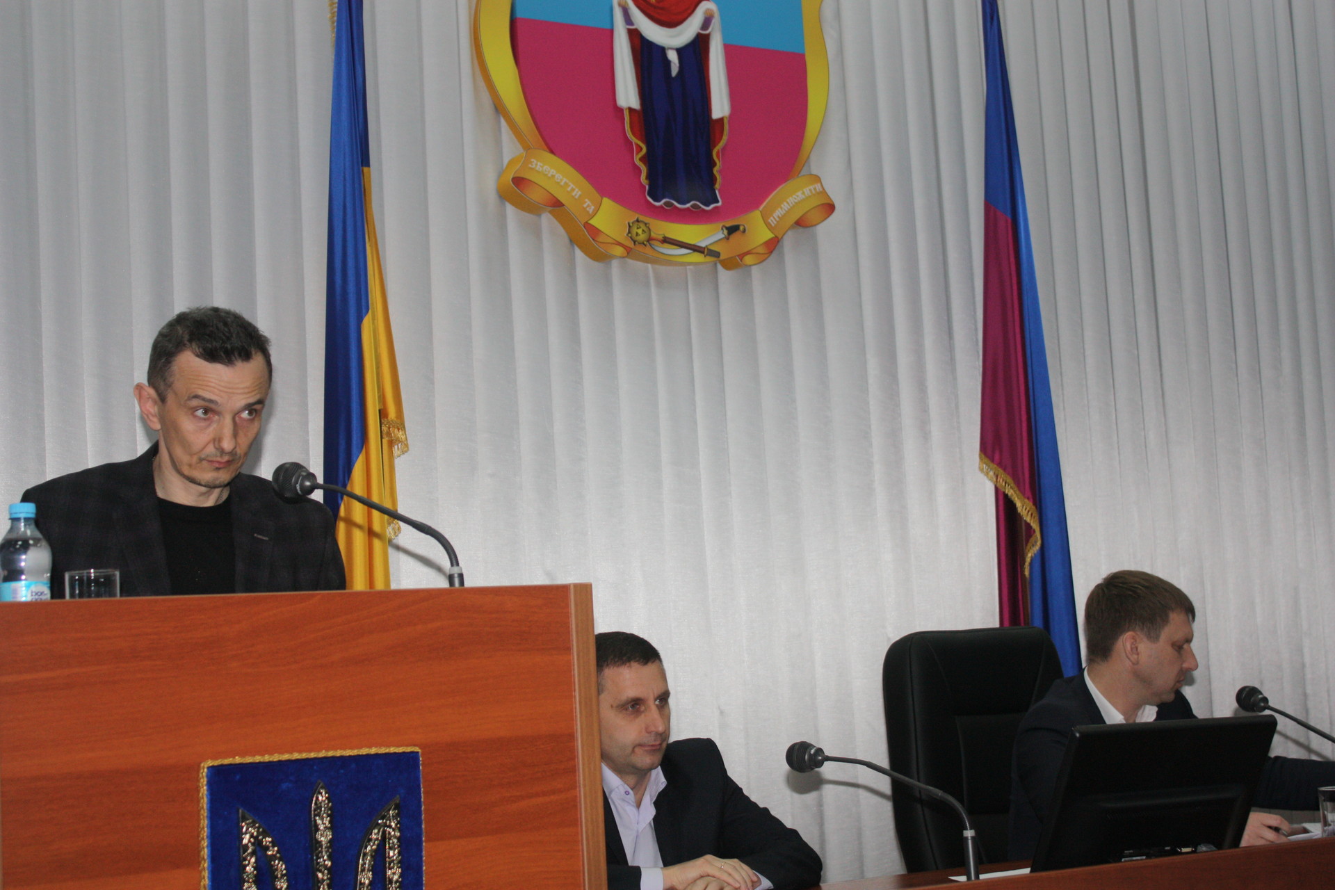 долги «орджоникидзетеплоэнерго» и список присяжных: прошла очередная сессия горсовета ( видео) - изображение 2 долги «орджоникидзетеплоэнерго» и список присяжных: прошла очередная сессия горсовета ( видео) - изображение 2