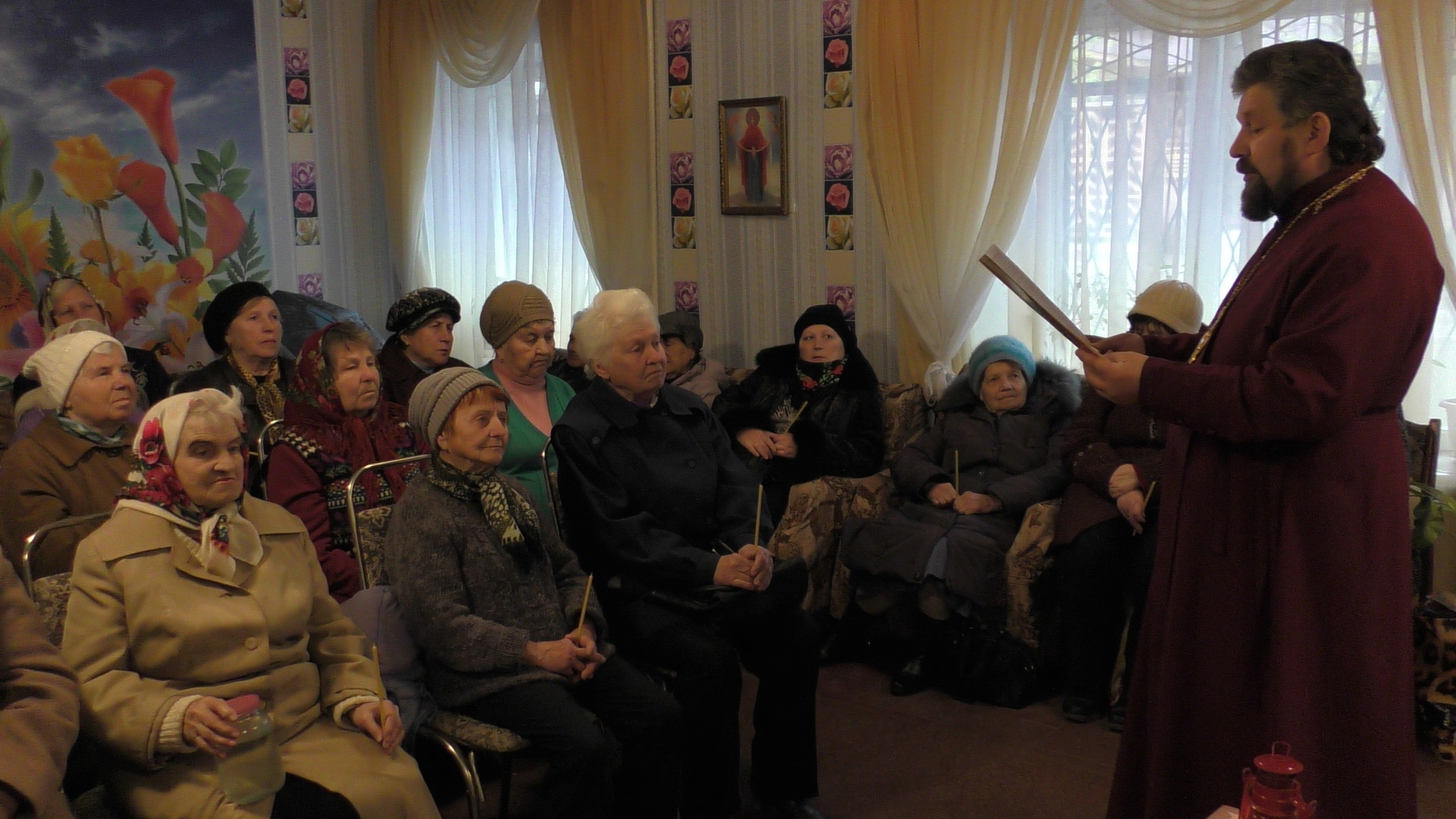 подопечных городского терцентра поздравили с пасхой ( видео) - изображение 1 подопечных городского терцентра поздравили с пасхой ( видео) - изображение 1