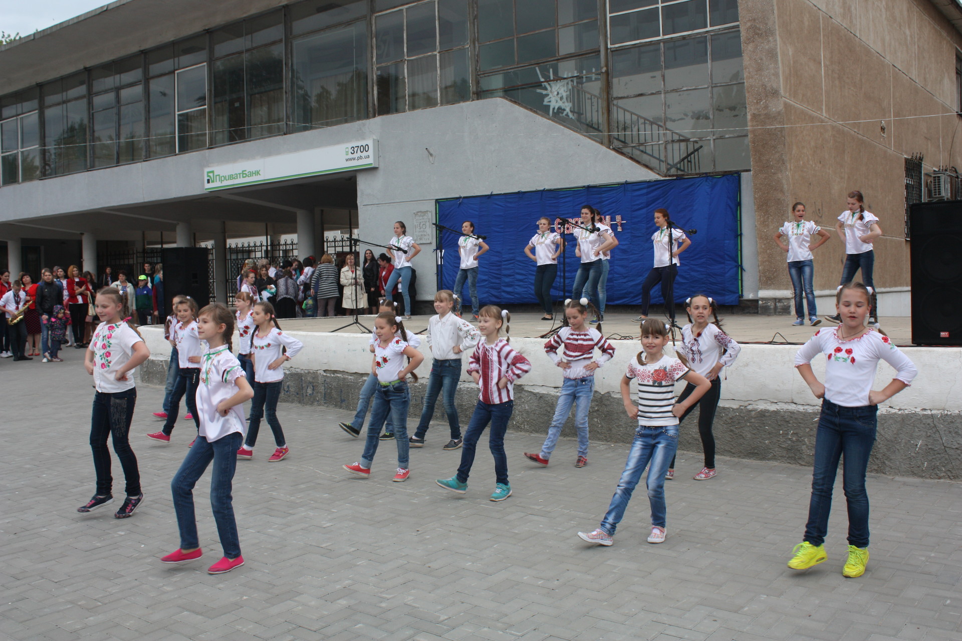 день вышиванки в покрове (фото, видео) - изображение 3 день вышиванки в покрове (фото, видео) - изображение 3
