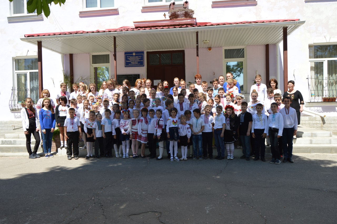 у комунальному закладі середня загальноосвітня школа №2 відбувся день вишиванки - изображение 2