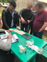 на дніпропетровщині голову райдержадміністрації та голову сільської ради викрито на хабарі - изображение 1 на дніпропетровщині голову райдержадміністрації та голову сільської ради викрито на хабарі - изображение 1