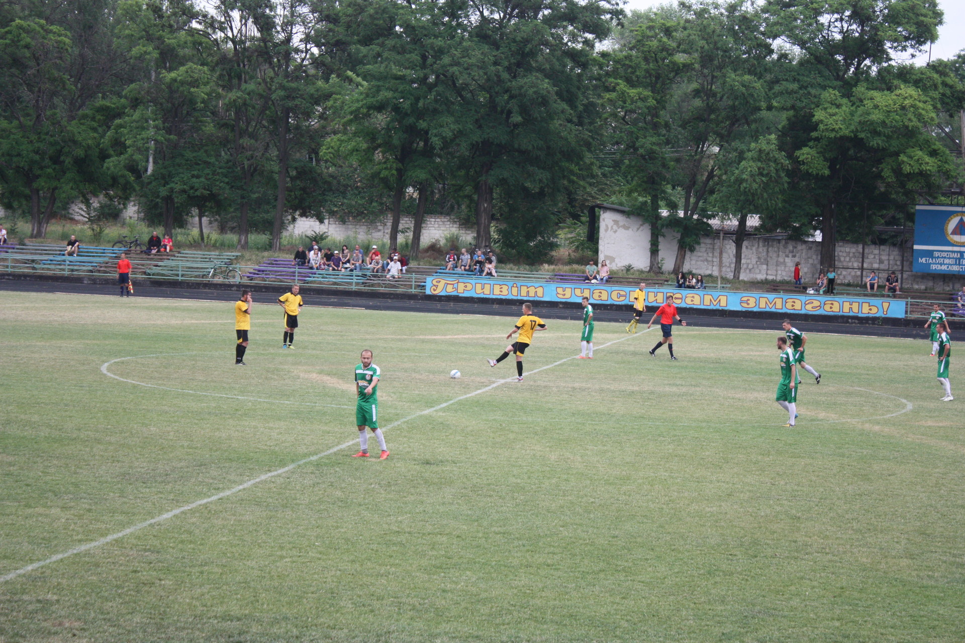 футбол: «авангард» крупно проигрывает на своем поле (обновлено, добавлено видео) - изображение 2 футбол: «авангард» крупно проигрывает на своем поле (обновлено, добавлено видео) - изображение 2