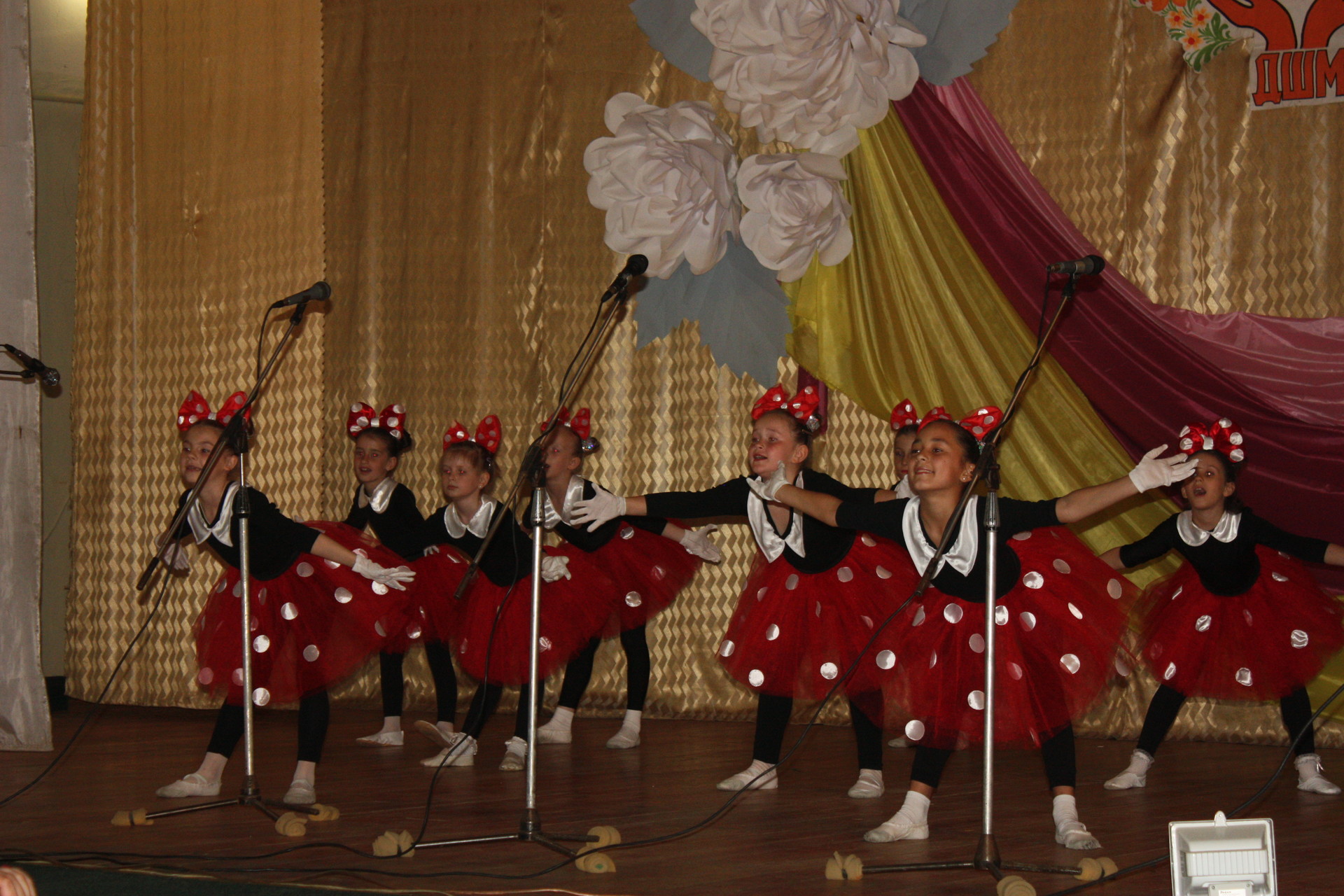 воспитанники детской школы искусств продемонстрировали свои таланты (фото, видео) - изображение 2