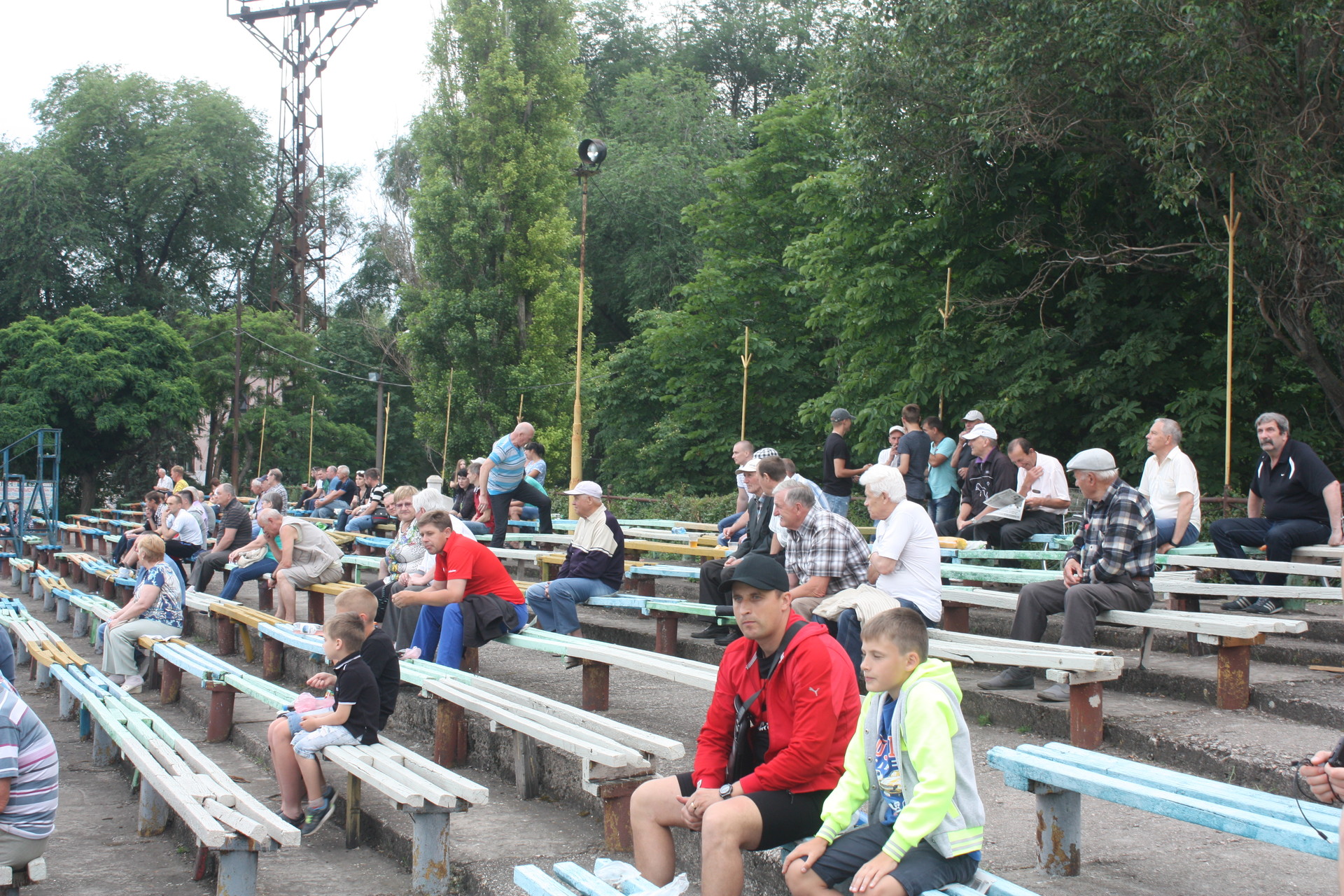 футбол: «авангард» крупно проигрывает на своем поле (обновлено, добавлено видео) - изображение 4 футбол: «авангард» крупно проигрывает на своем поле (обновлено, добавлено видео) - изображение 4