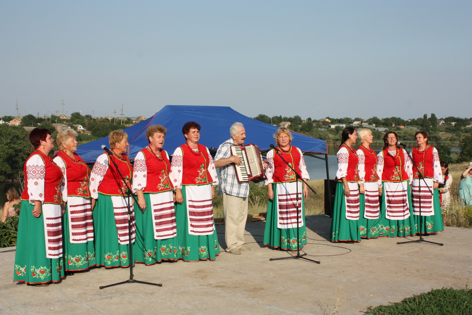 фестиваль народної творчості та реконструкція битви: сучасні козаки вшанували пам’ять івана сірка (фото, відео) - изображение 5