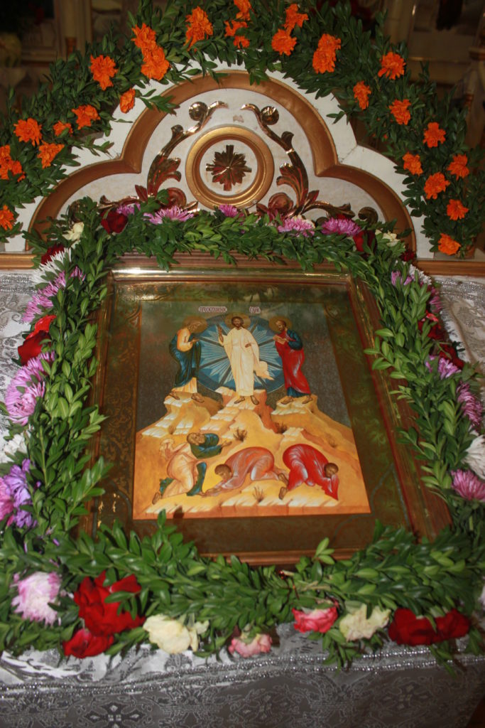 ​празднование преображения господа бога и спаса нашего иисуса христа. божественная литургия и крестный ход - изображение 1