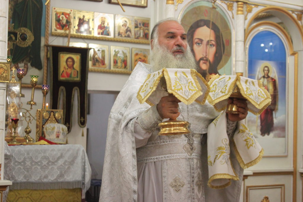 ​празднование преображения господа бога и спаса нашего иисуса христа. божественная литургия и крестный ход - изображение 6