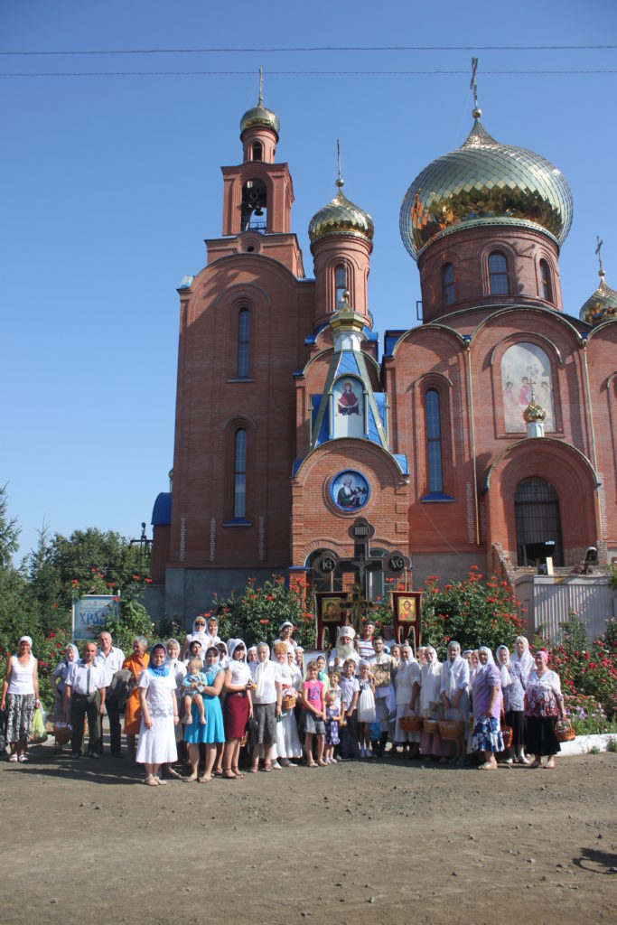 ​празднование преображения господа бога и спаса нашего иисуса христа. божественная литургия и крестный ход - изображение 2
