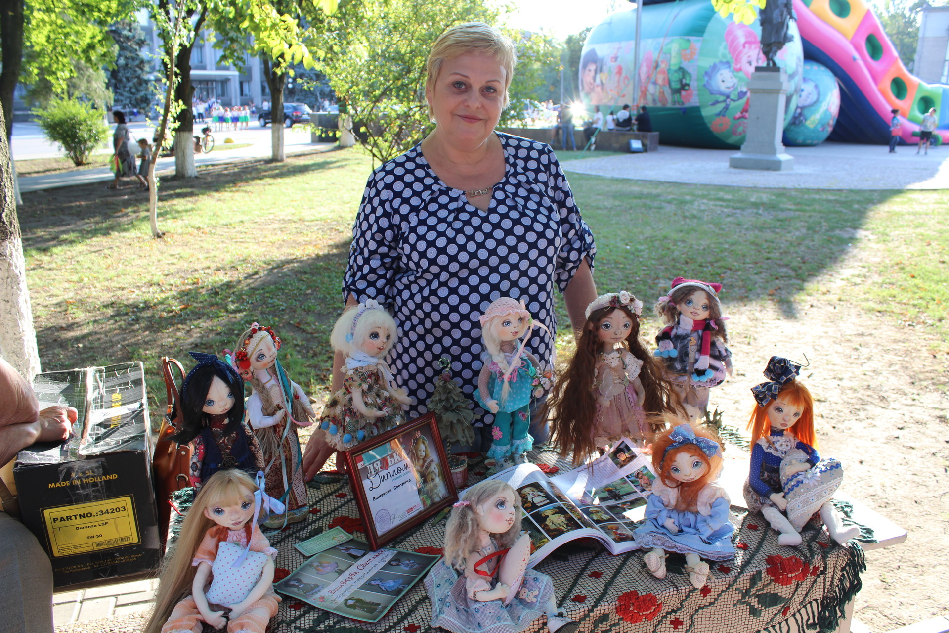 вечерняя программа дня независимости в покрове: казацкие развлечения, машина в качестве полотна для рисунков и приглашенная группа «степ» - изображение 2