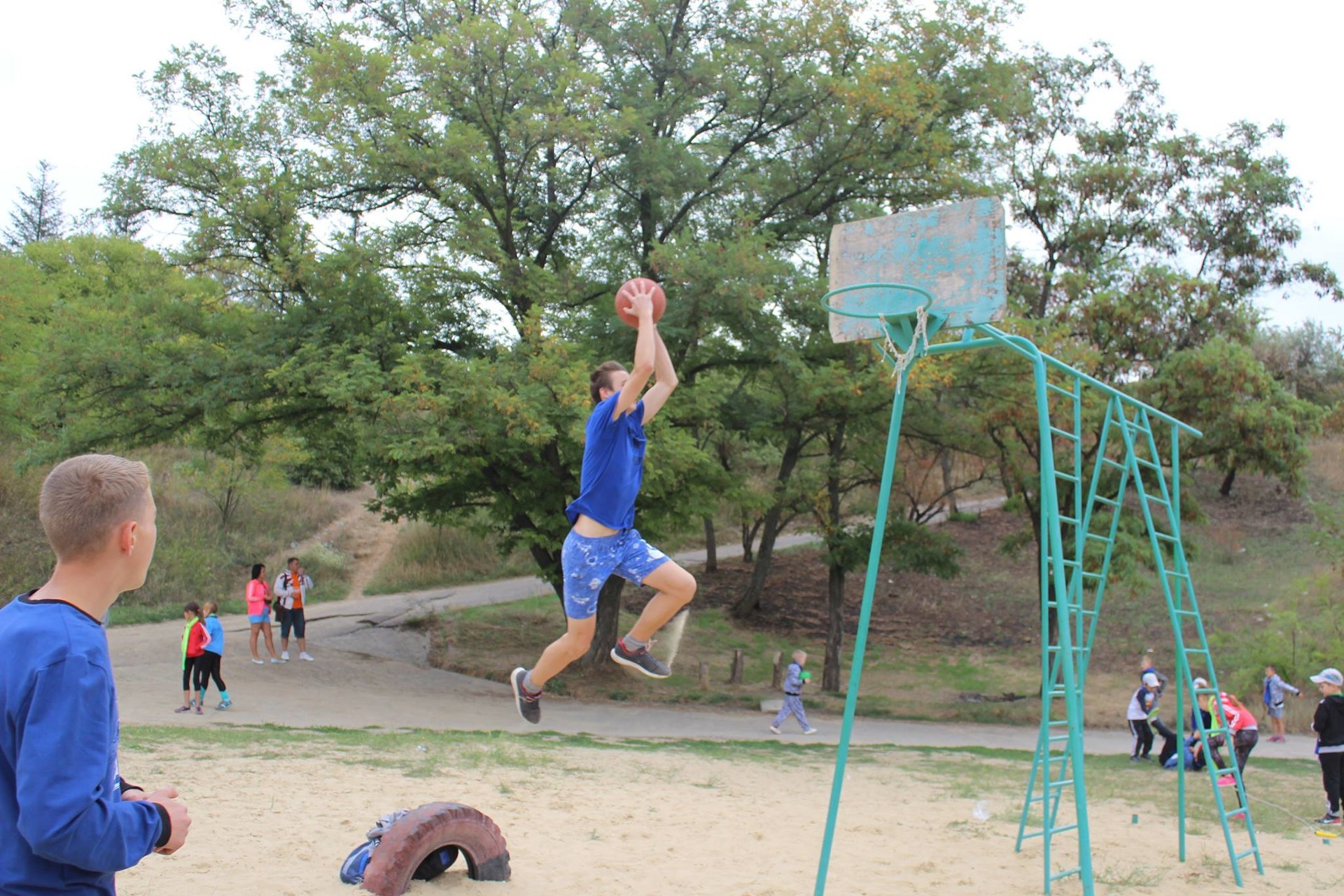 учні 4 школи відзначили день фізкультури - изображение 1