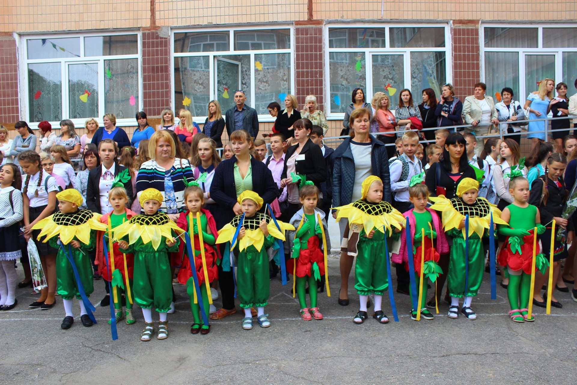 юбилейный первый звонок в 9 школе - изображение 1