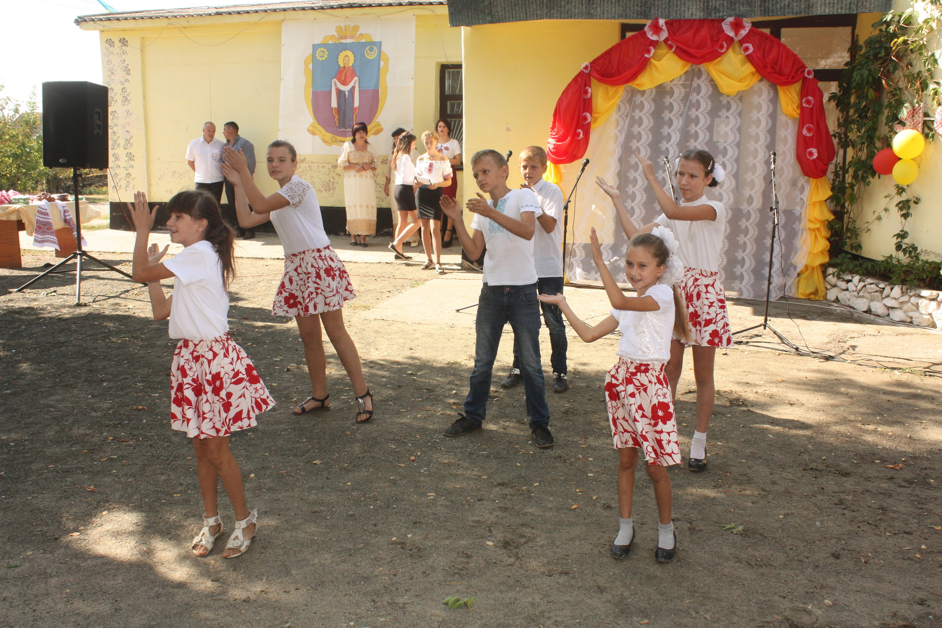 отметили по-семейному: на перевизских хуторах прошел день поселка (фото, видео) - изображение 2 отметили по-семейному: на перевизских хуторах прошел день поселка (фото, видео) - изображение 2