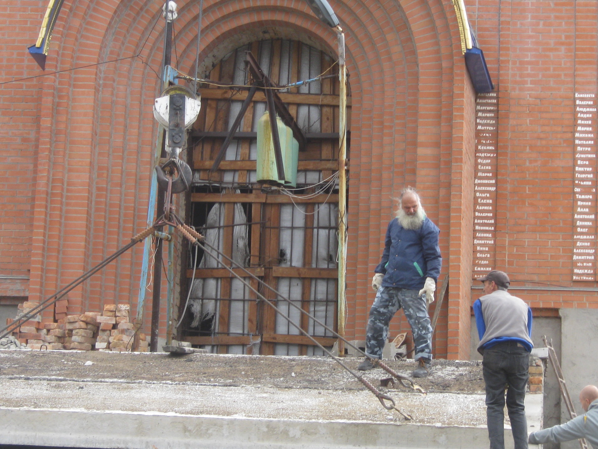 в храме святого апостола и евангелиста иоанна богослова возводится паперть - изображение 2