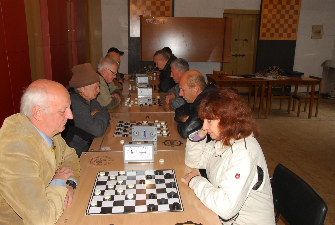 кубок профкома по шашкам и финальные игры по волейболу - изображение 1 кубок профкома по шашкам и финальные игры по волейболу - изображение 1