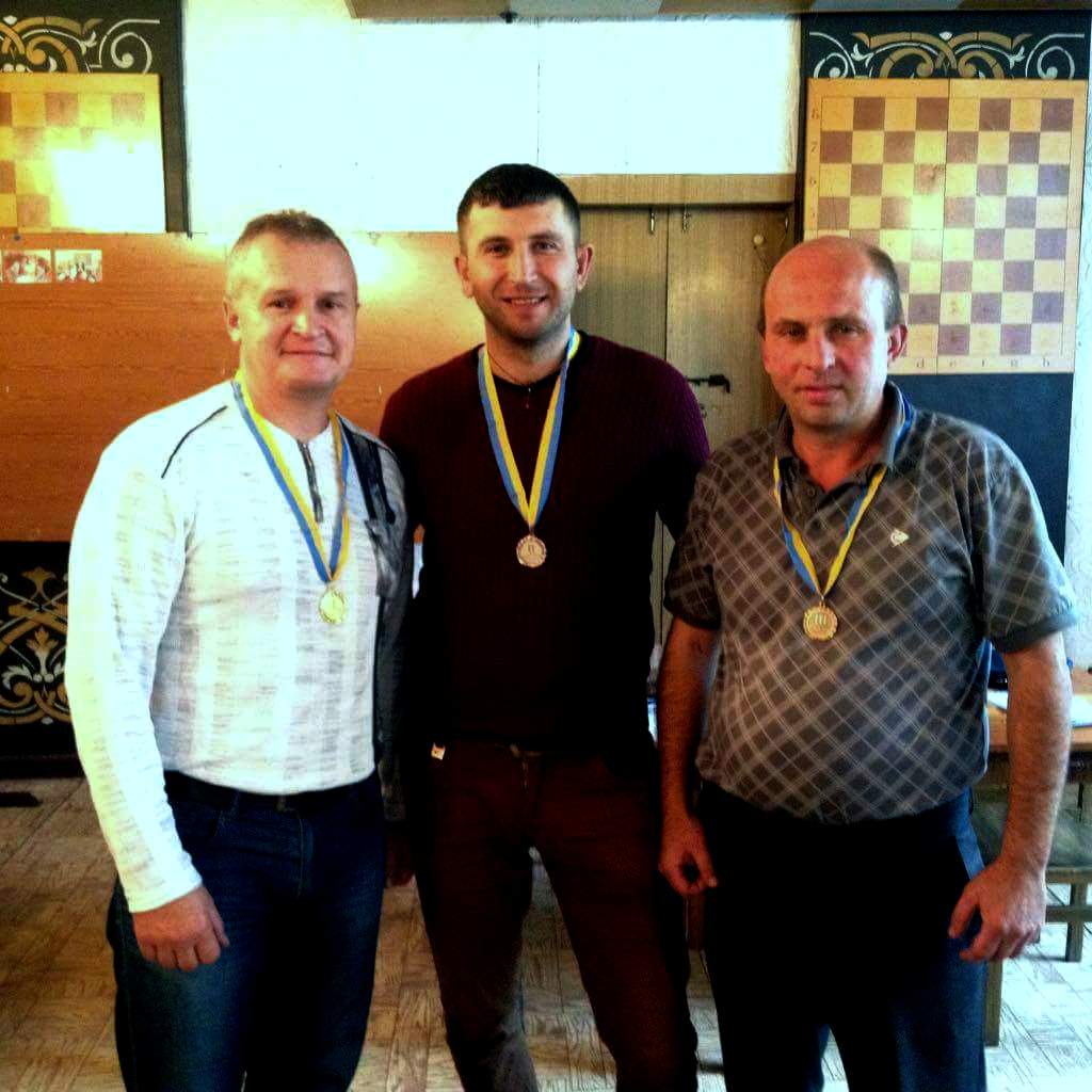 кубок профкома по шашкам и финальные игры по волейболу - изображение 2 кубок профкома по шашкам и финальные игры по волейболу - изображение 2