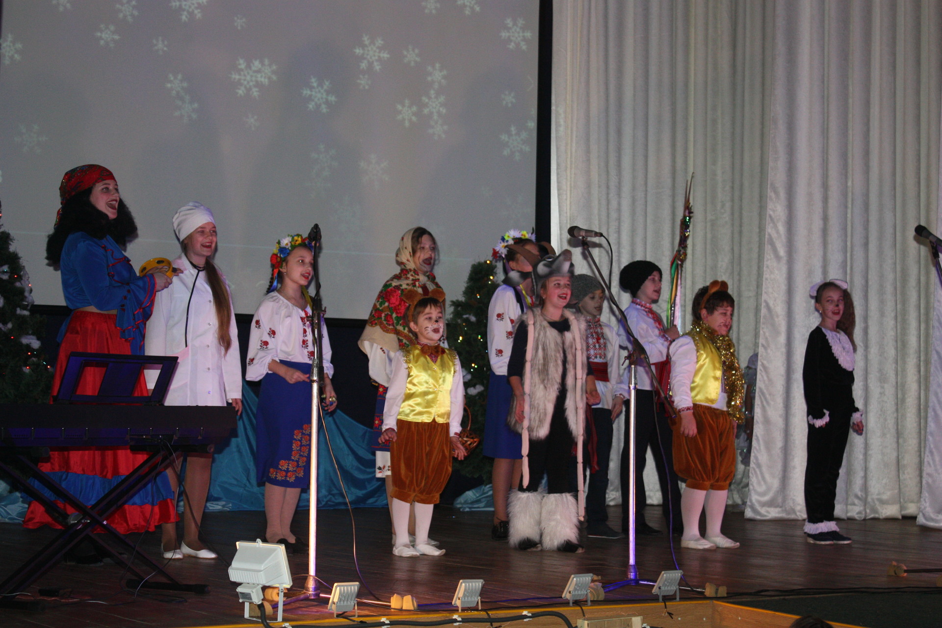 «щедрий вечір, добрий вечір, рідне місто, мати – україно!» (фото, видео) - изображение 1