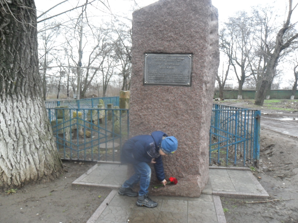 вшанували пам’ять бориса мозолевського - изображение 1 вшанували пам’ять бориса мозолевського - изображение 1