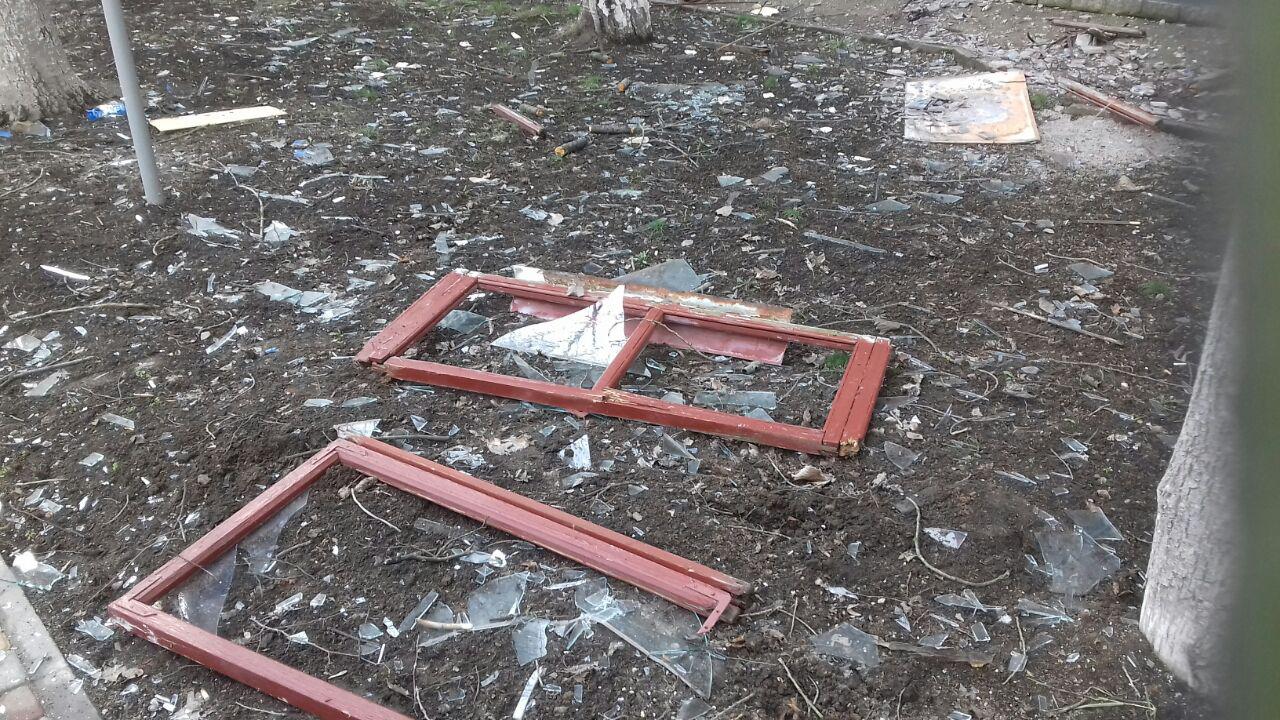 на улице чайкиной произошел взрыв? (фото) - изображение 4