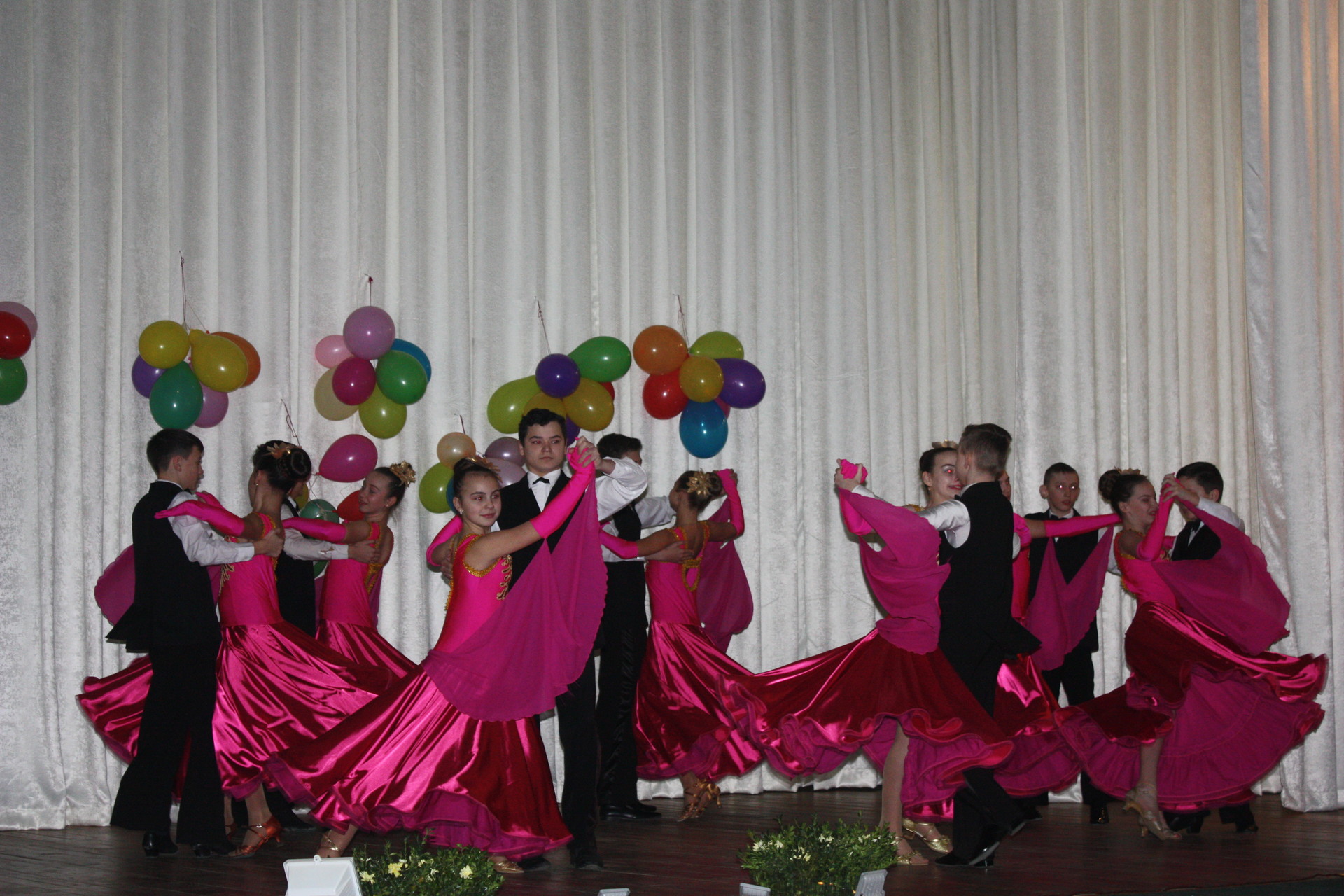 праздничный концерт для мам от воспитанников «феерии» (фото, видео) - изображение 1 праздничный концерт для мам от воспитанников «феерии» (фото, видео) - изображение 1