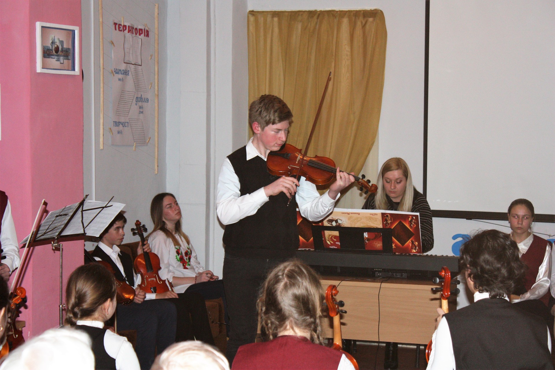 насладились чарующей мелодией скрипки (видео) - изображение 1