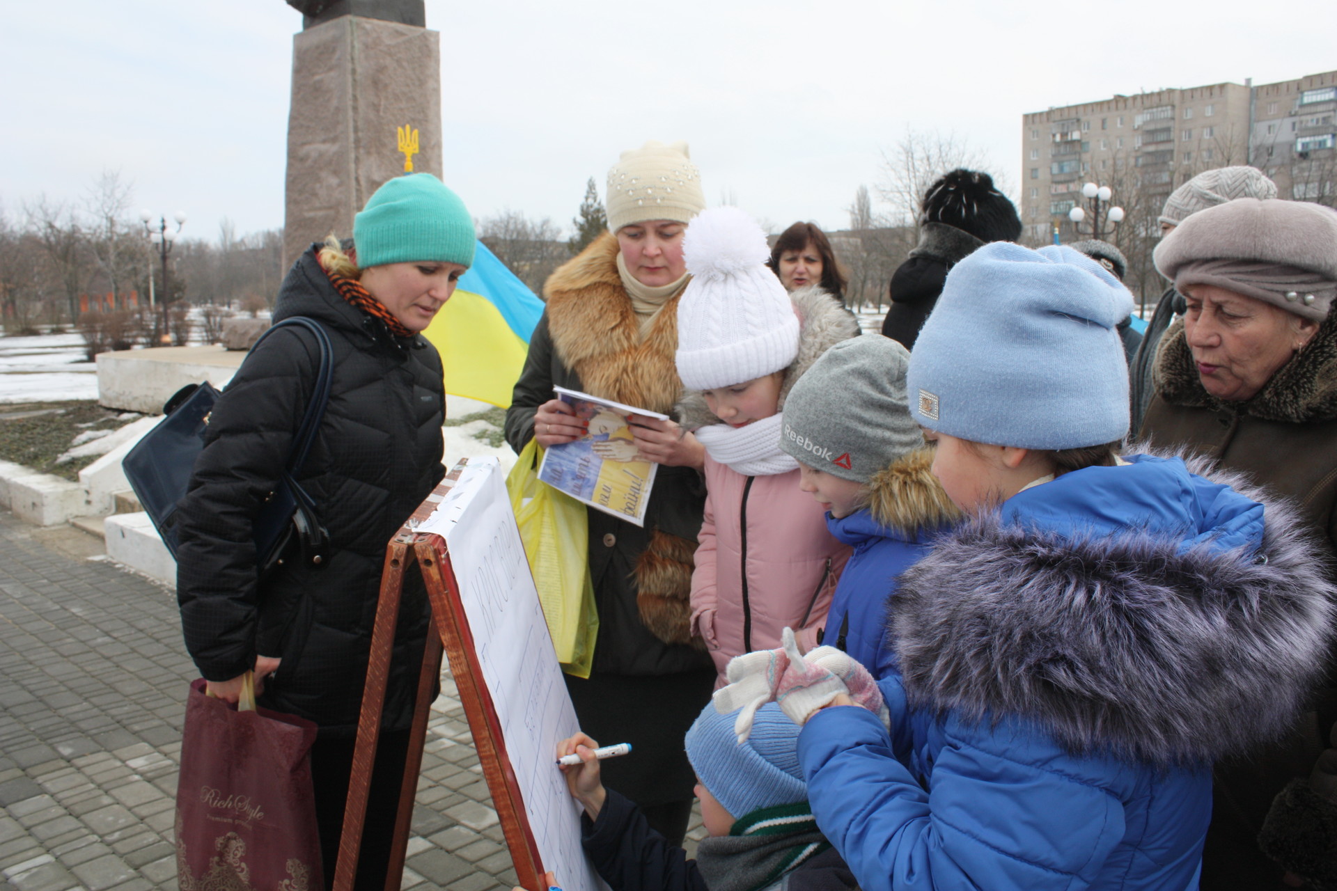 покров вшанував великого кобзаря (додано відео) - изображение 4