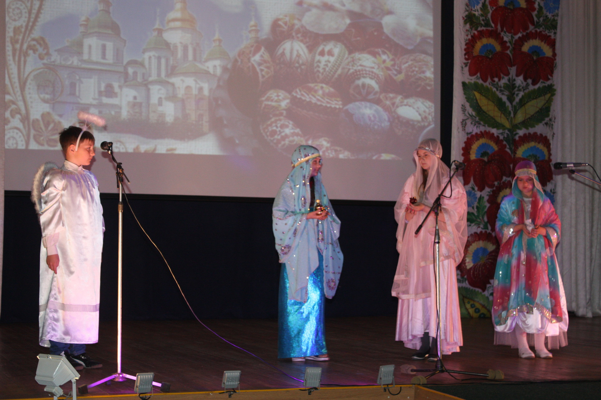 в доме творчества прошёл городской праздник, посвященный пасхе (добавлено видео) - изображение 2 в доме творчества прошёл городской праздник, посвященный пасхе (добавлено видео) - изображение 2