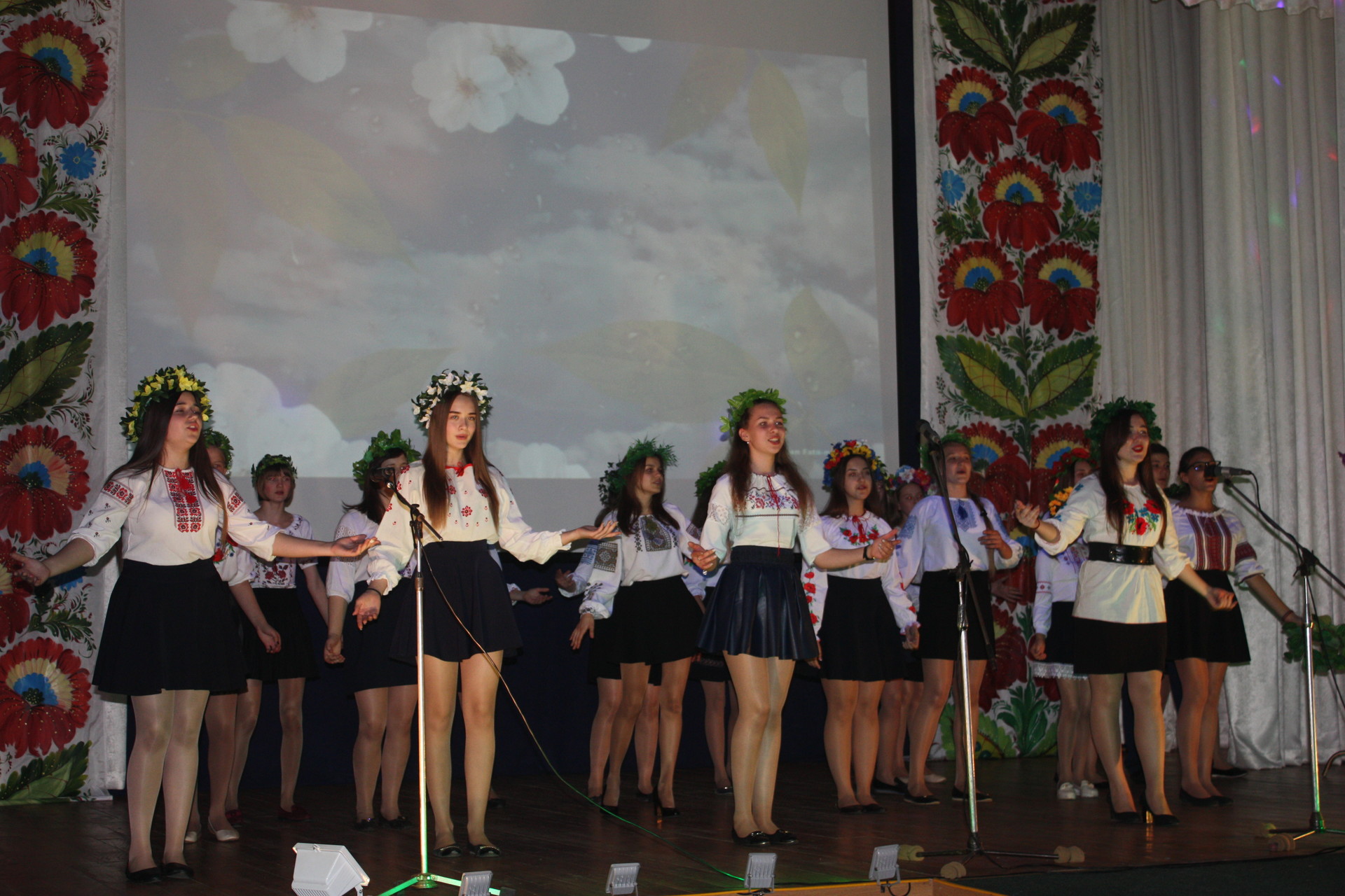 в доме творчества прошёл городской праздник, посвященный пасхе (добавлено видео) - изображение 3 в доме творчества прошёл городской праздник, посвященный пасхе (добавлено видео) - изображение 3