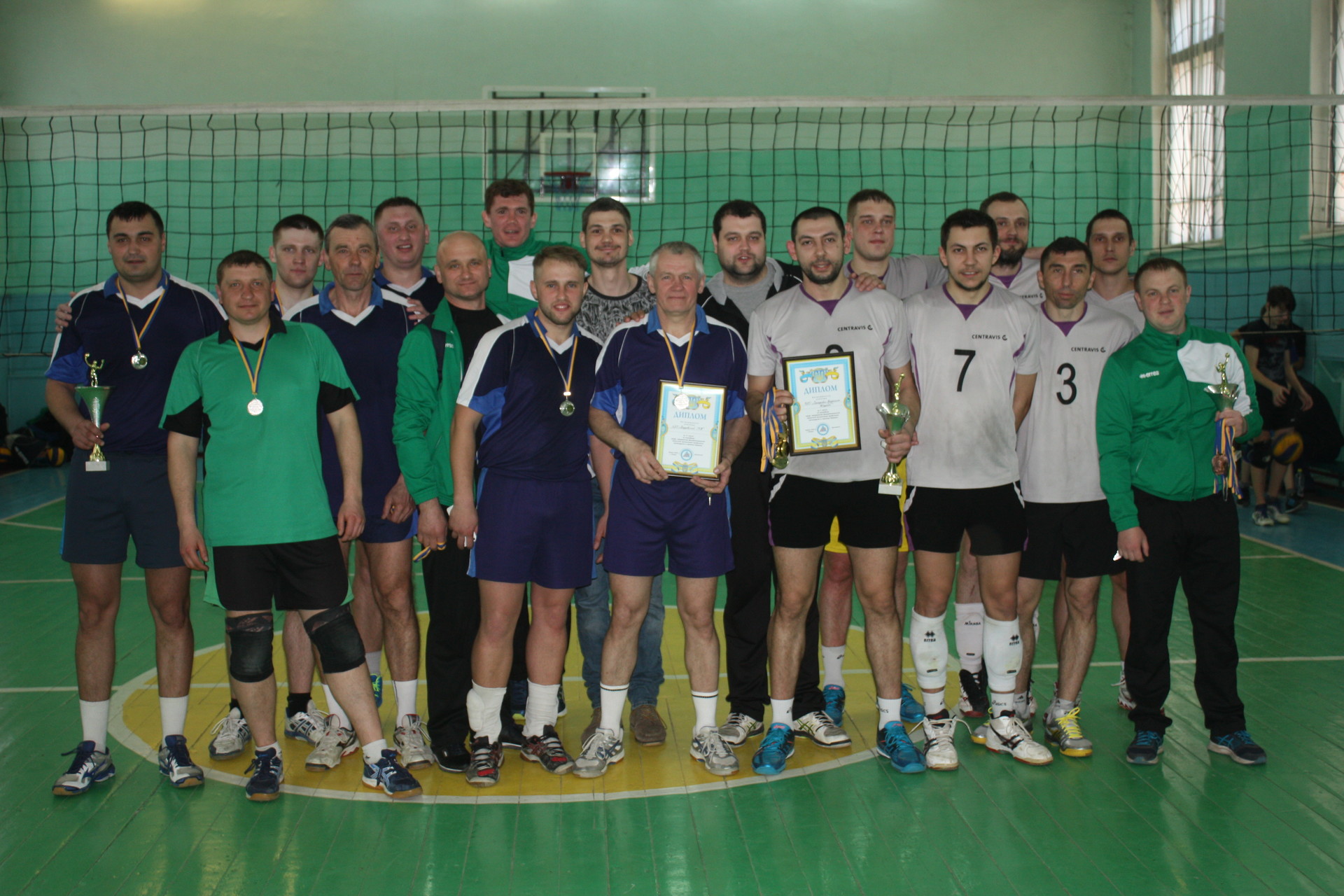 в покрове соревновались металлурги и горняки днепропетровской области (фото, видео) - изображение 1 в покрове соревновались металлурги и горняки днепропетровской области (фото, видео) - изображение 1