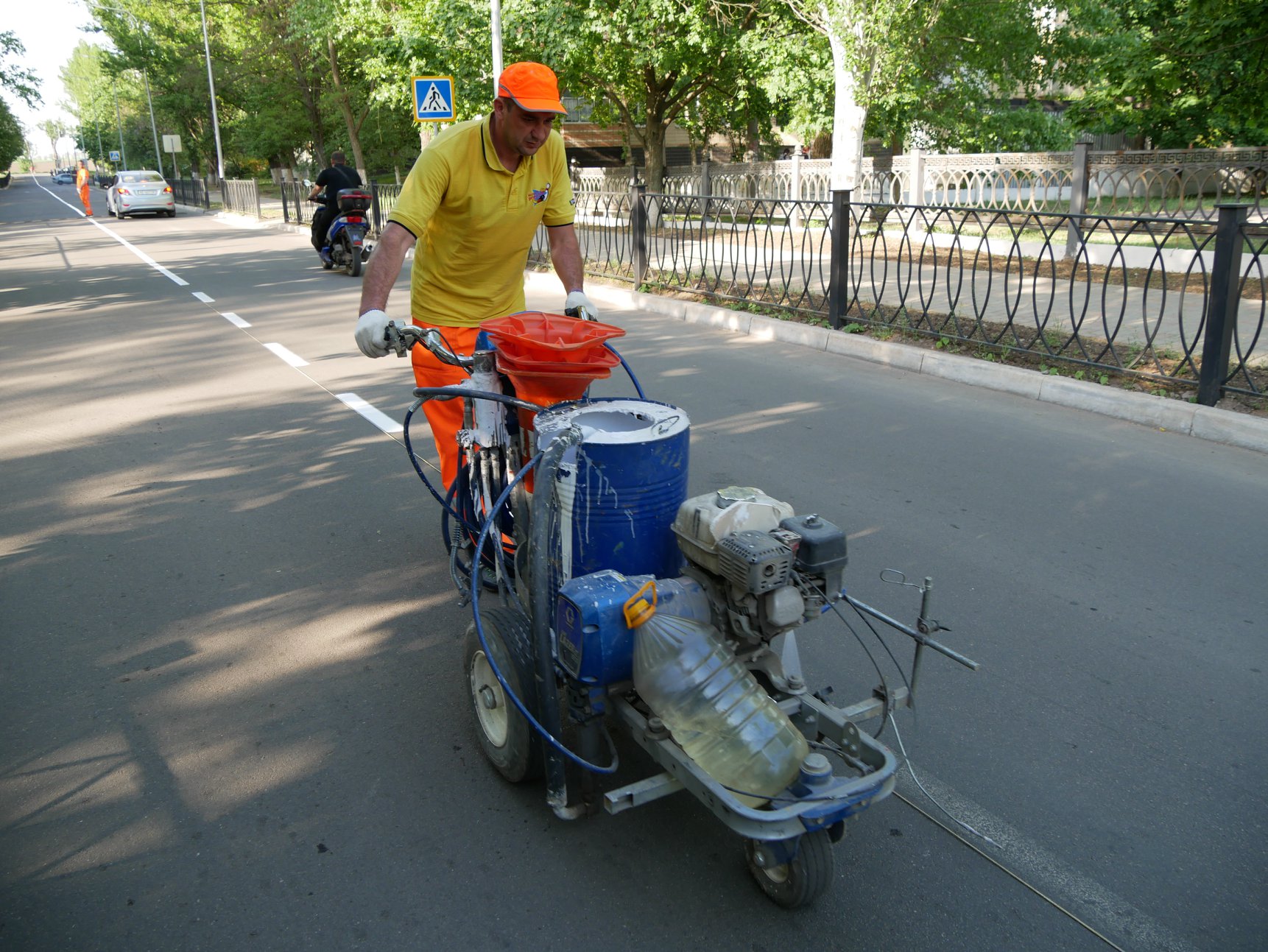 городская власть заплатит киевской фирме почти 200 тысяч гривен за нанесение дорожной разметки - изображение 1