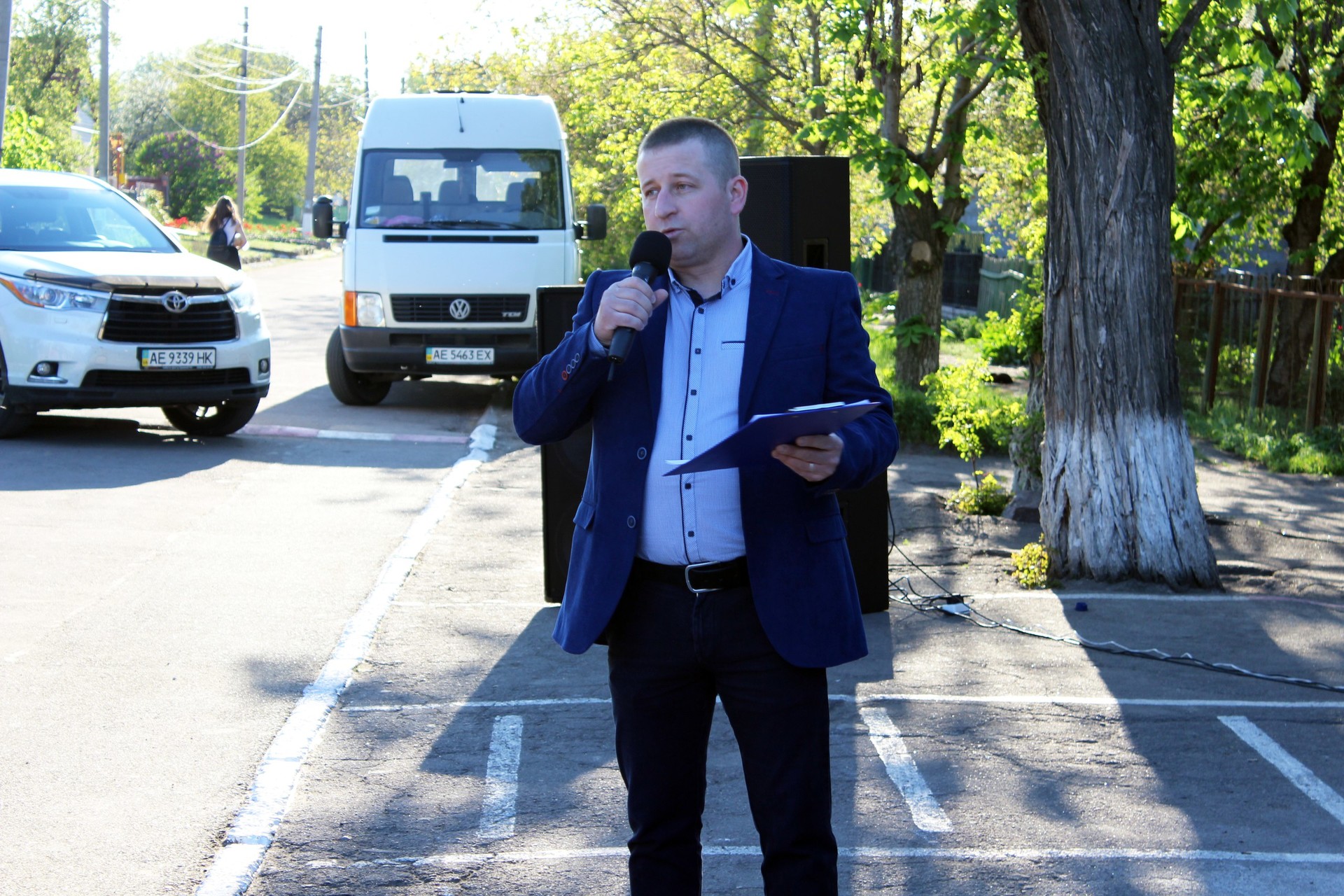 праздник поселка и юбилей магазина: в токовском прошло яркое развлекательное шоу для жителей (фото, видео) - изображение 2